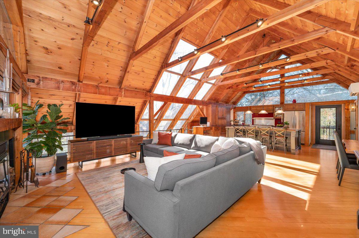 COCKEYSVILLE - Residential