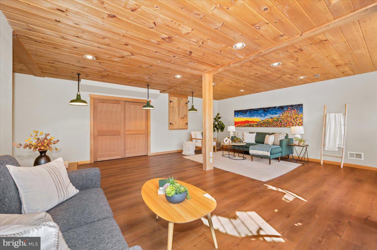 COCKEYSVILLE - Residential