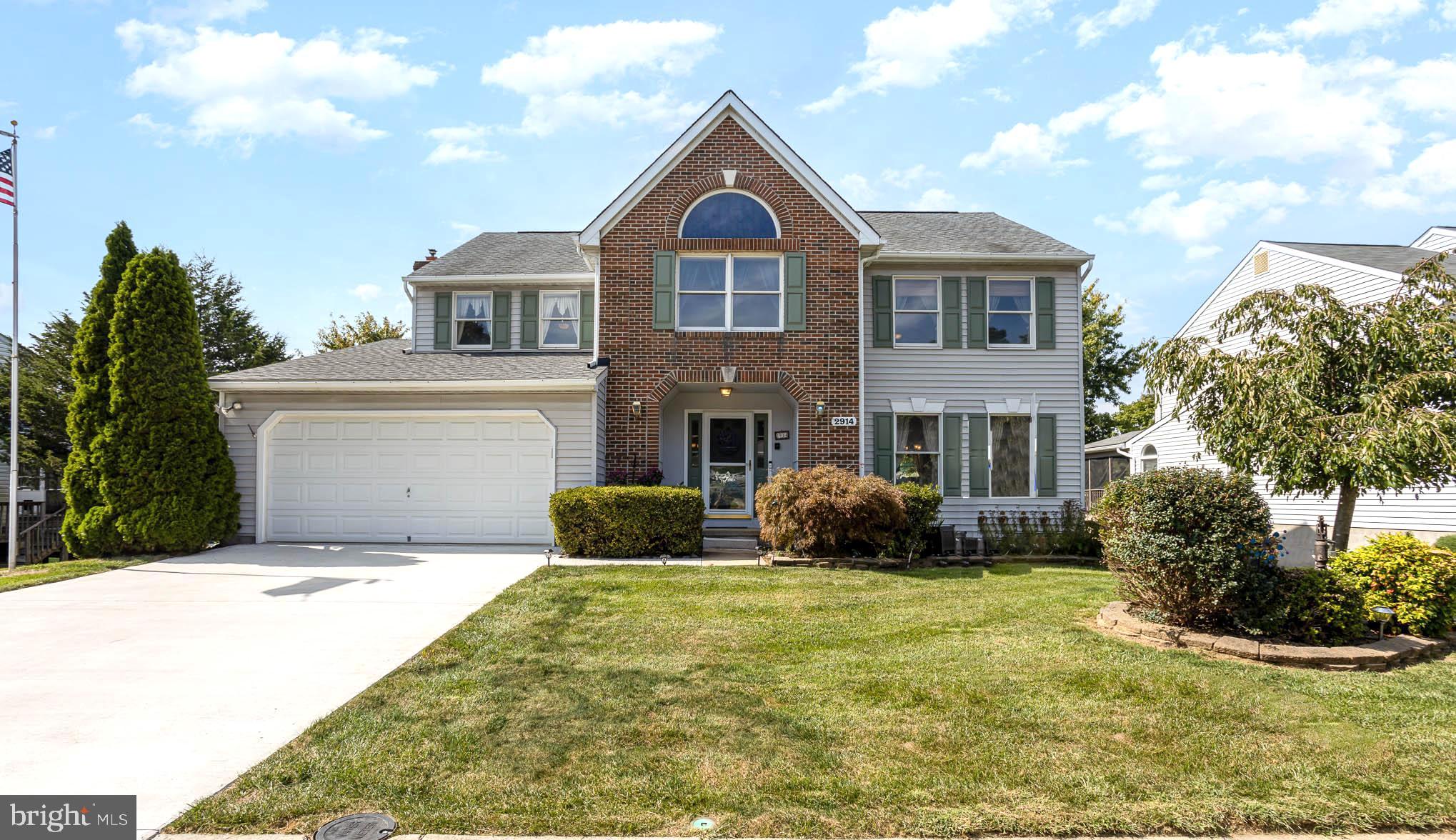 CONSTANT FRIENDSHIP - Residential