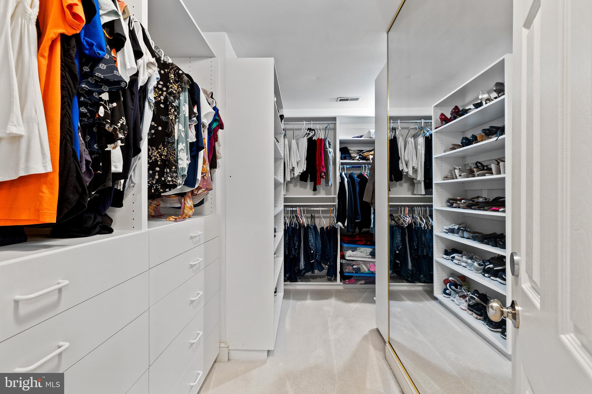 FOXHALL FARM - Residential