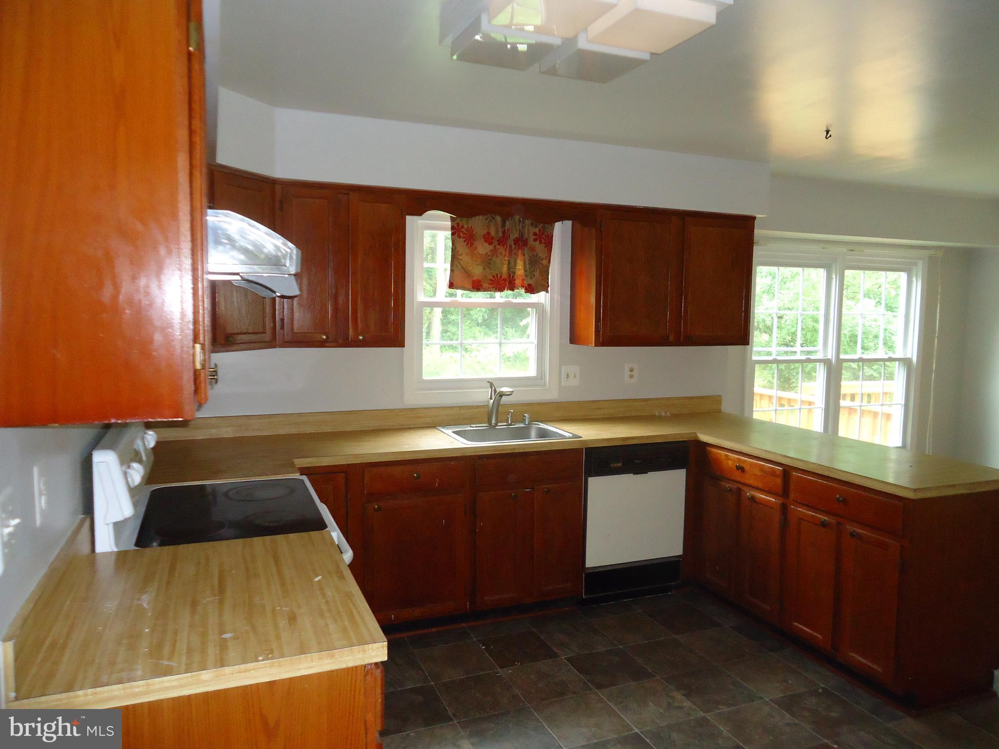 ARMFIELD FARMS - Residential Lease