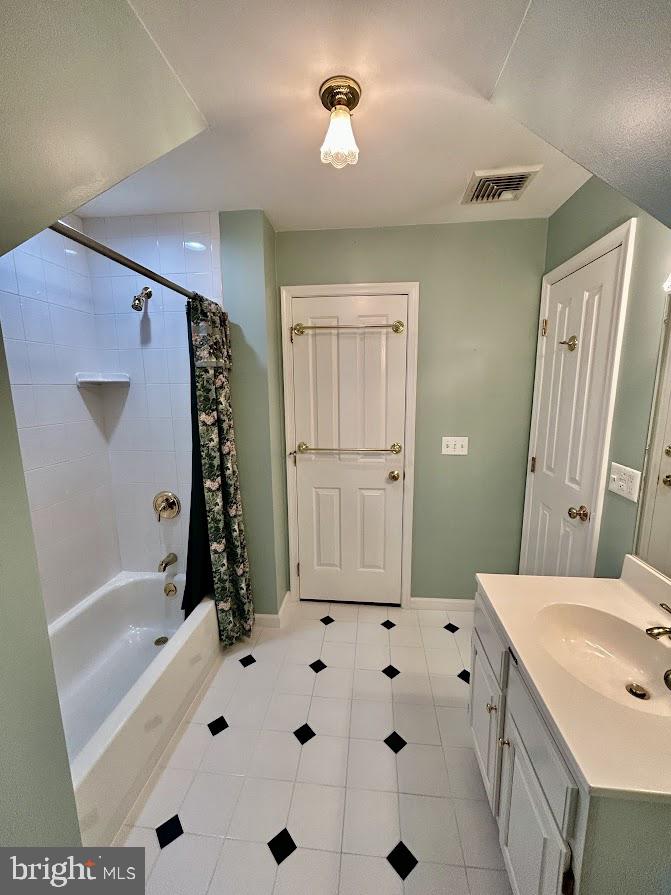 ELMWOOD TERR - Residential