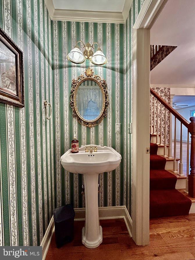 ELMWOOD TERR - Residential