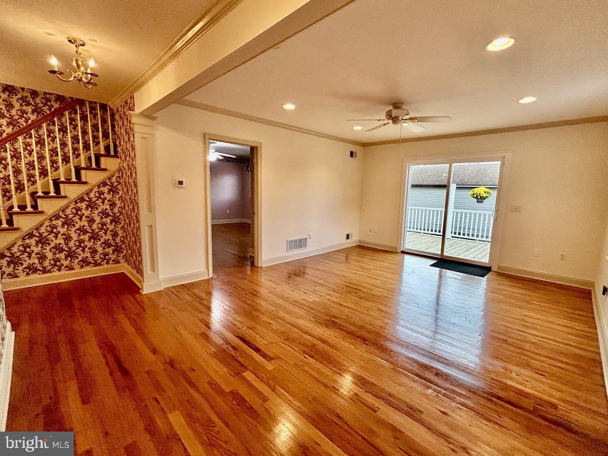 ELMWOOD TERR - Residential