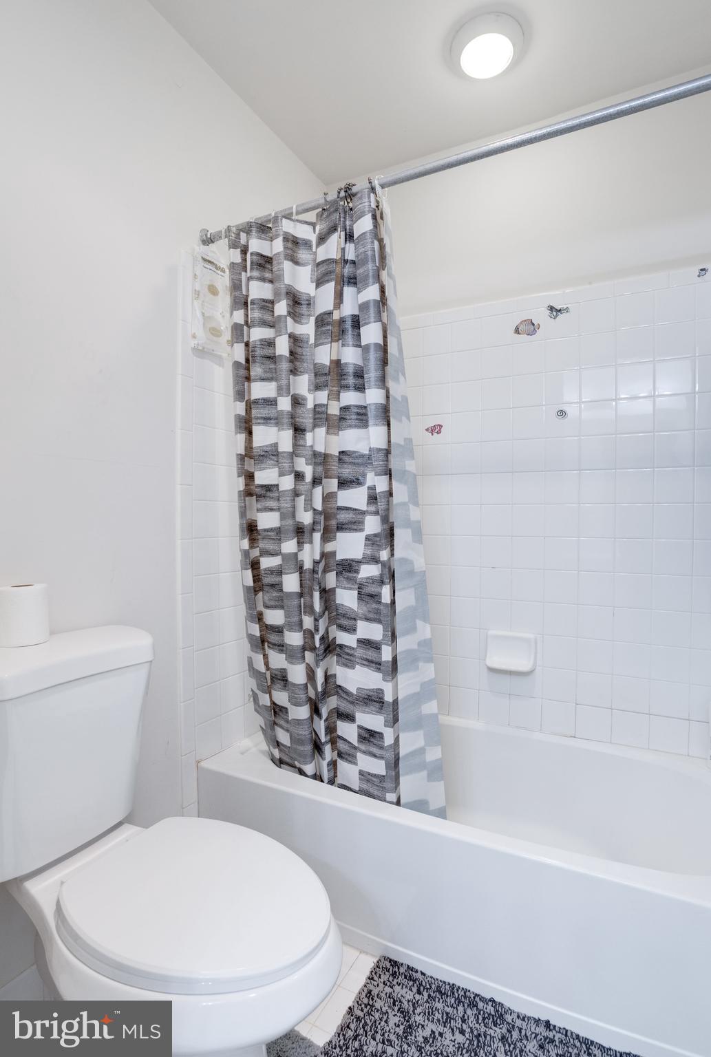 THE ESTATES OF FOREST RI - Residential