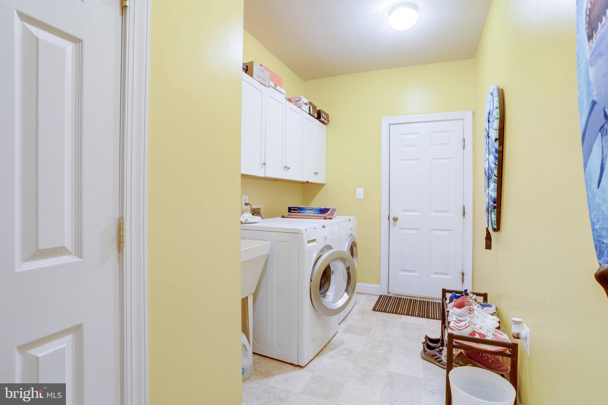 THE ESTATES OF FOREST RI - Residential