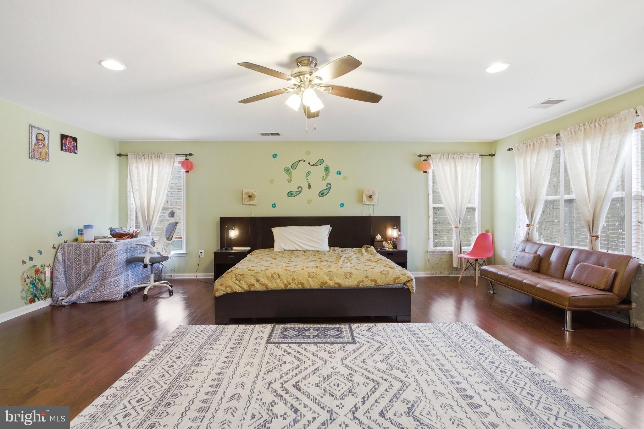 THE ESTATES OF FOREST RI - Residential