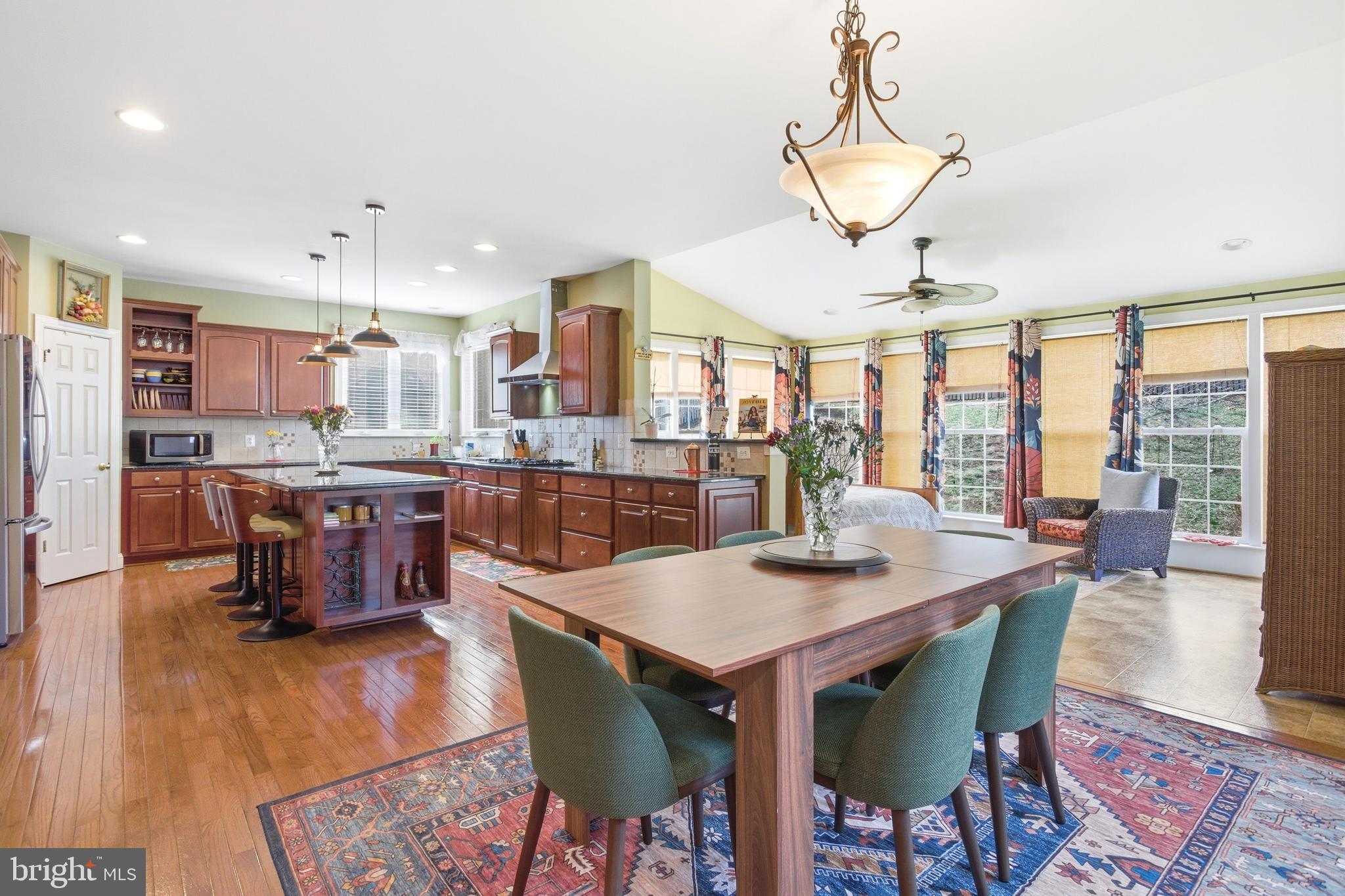 THE ESTATES OF FOREST RI - Residential