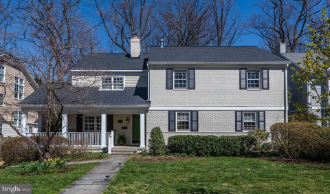 Photo of 8013 ABERDEEN RD, BETHESDA, MD 20814 (MLS # MDMC2086416) Photo of 8013 ABERDEEN RD, BETHESDA, MD 20814 (MLS # MDMC2086416)