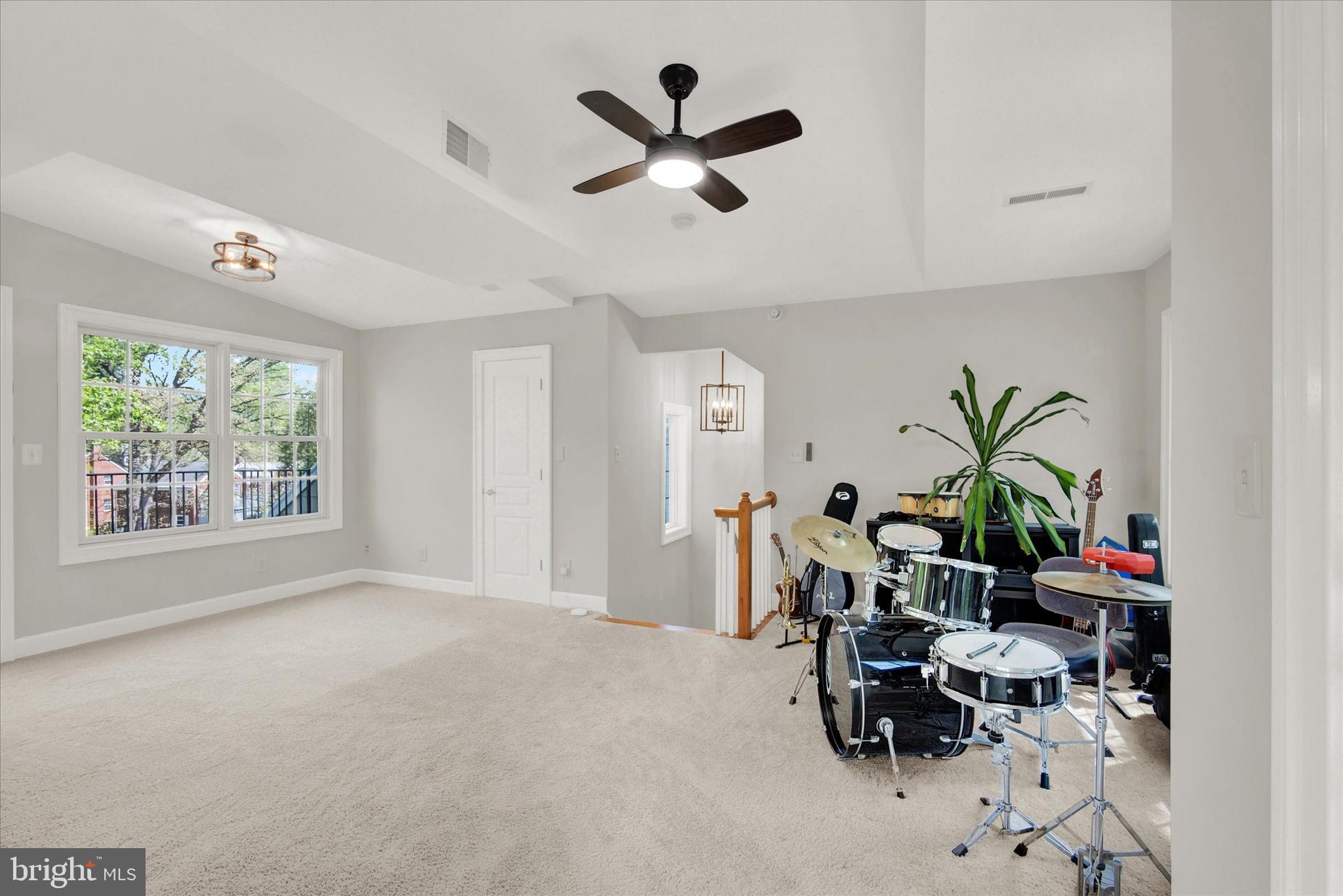 MAYWOOD - Residential