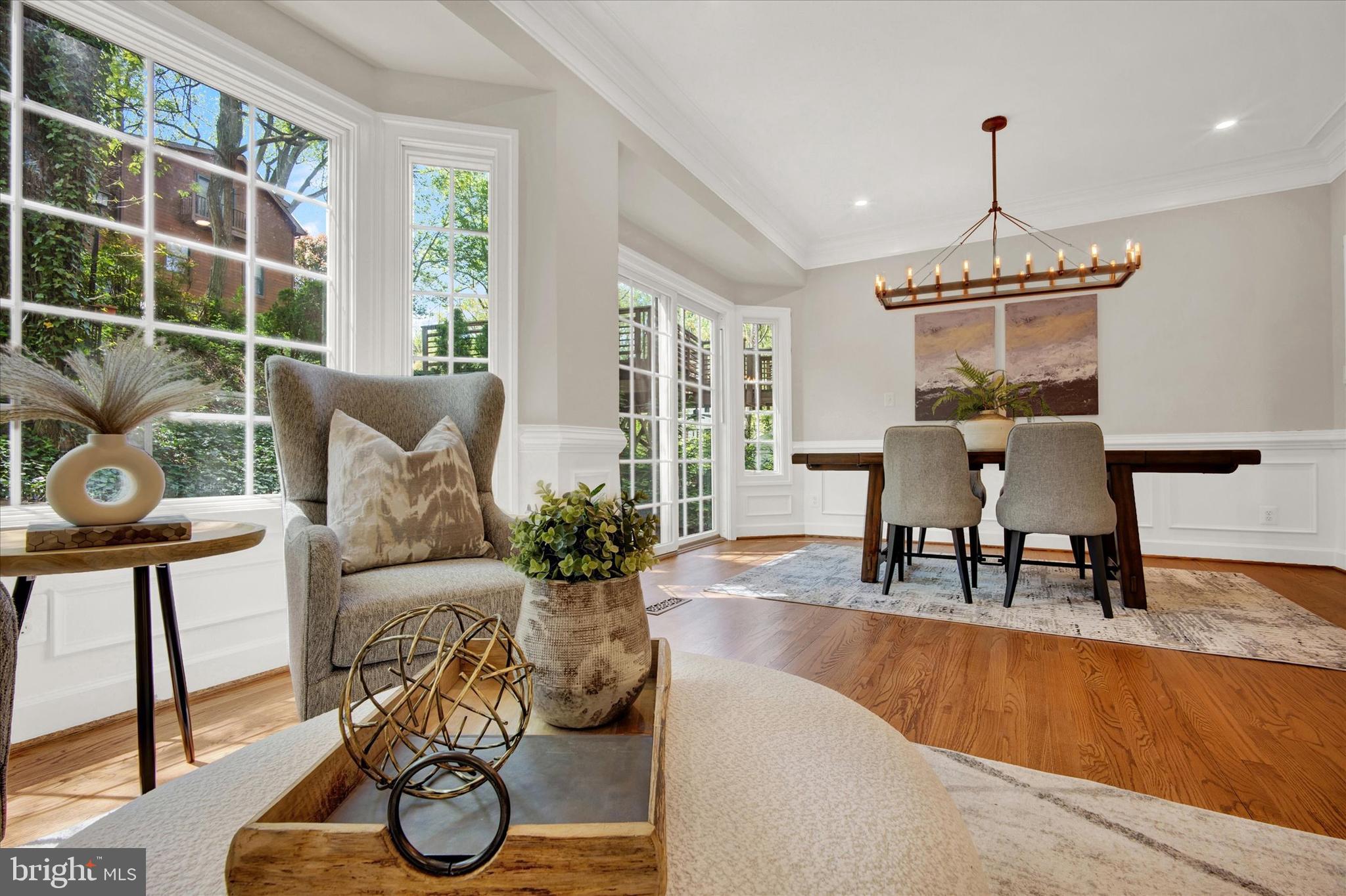 MAYWOOD - Residential