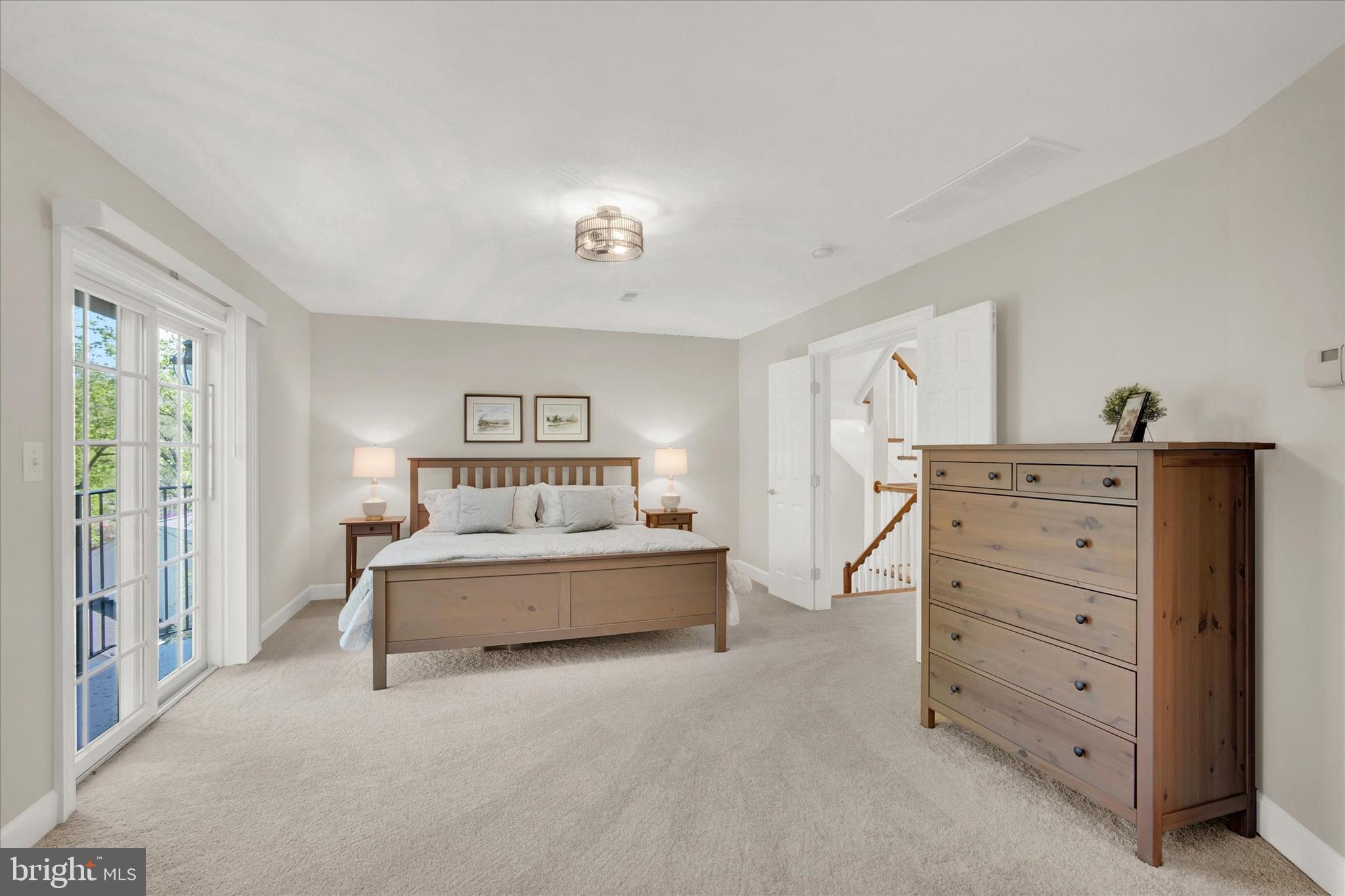 MAYWOOD - Residential