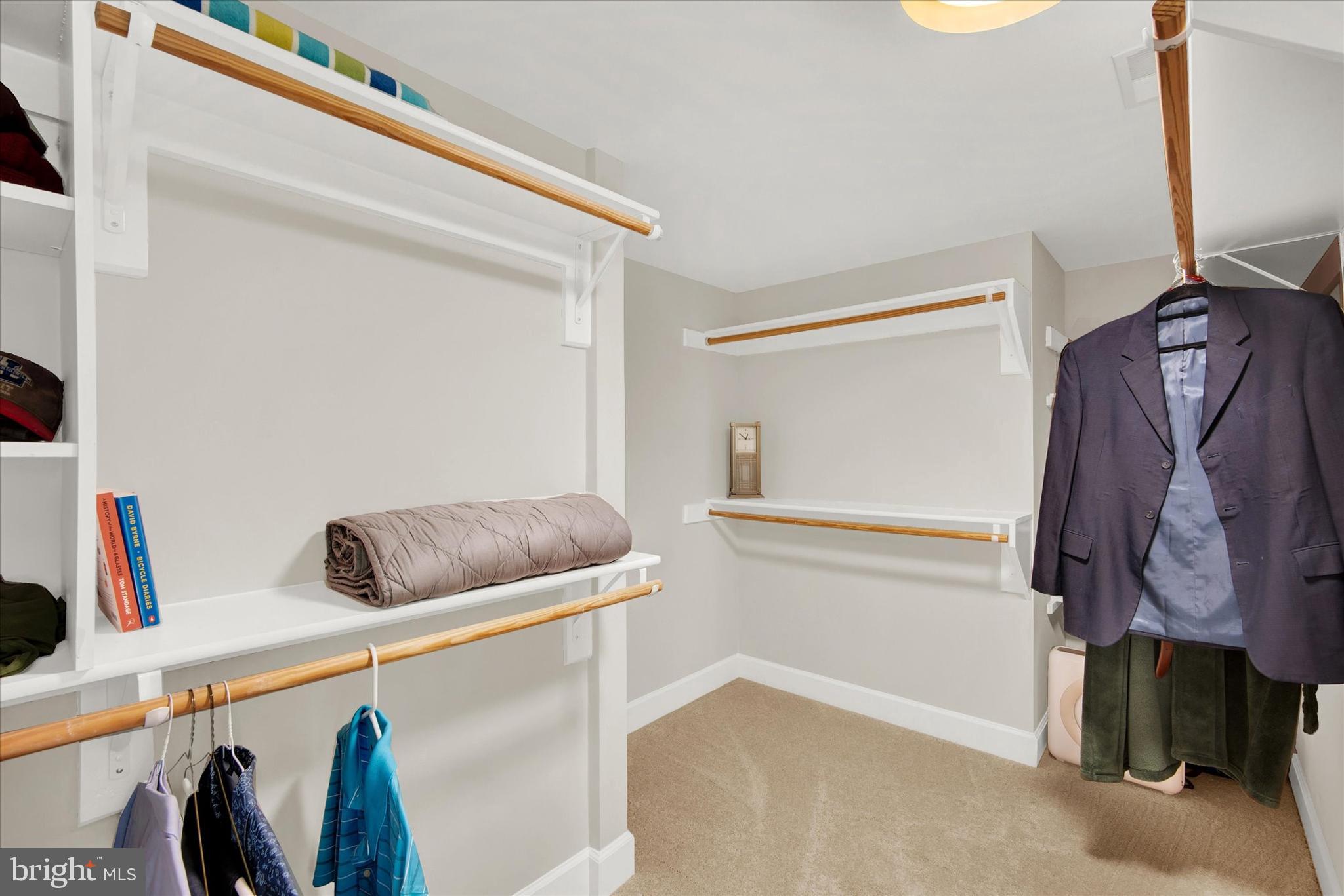 MAYWOOD - Residential