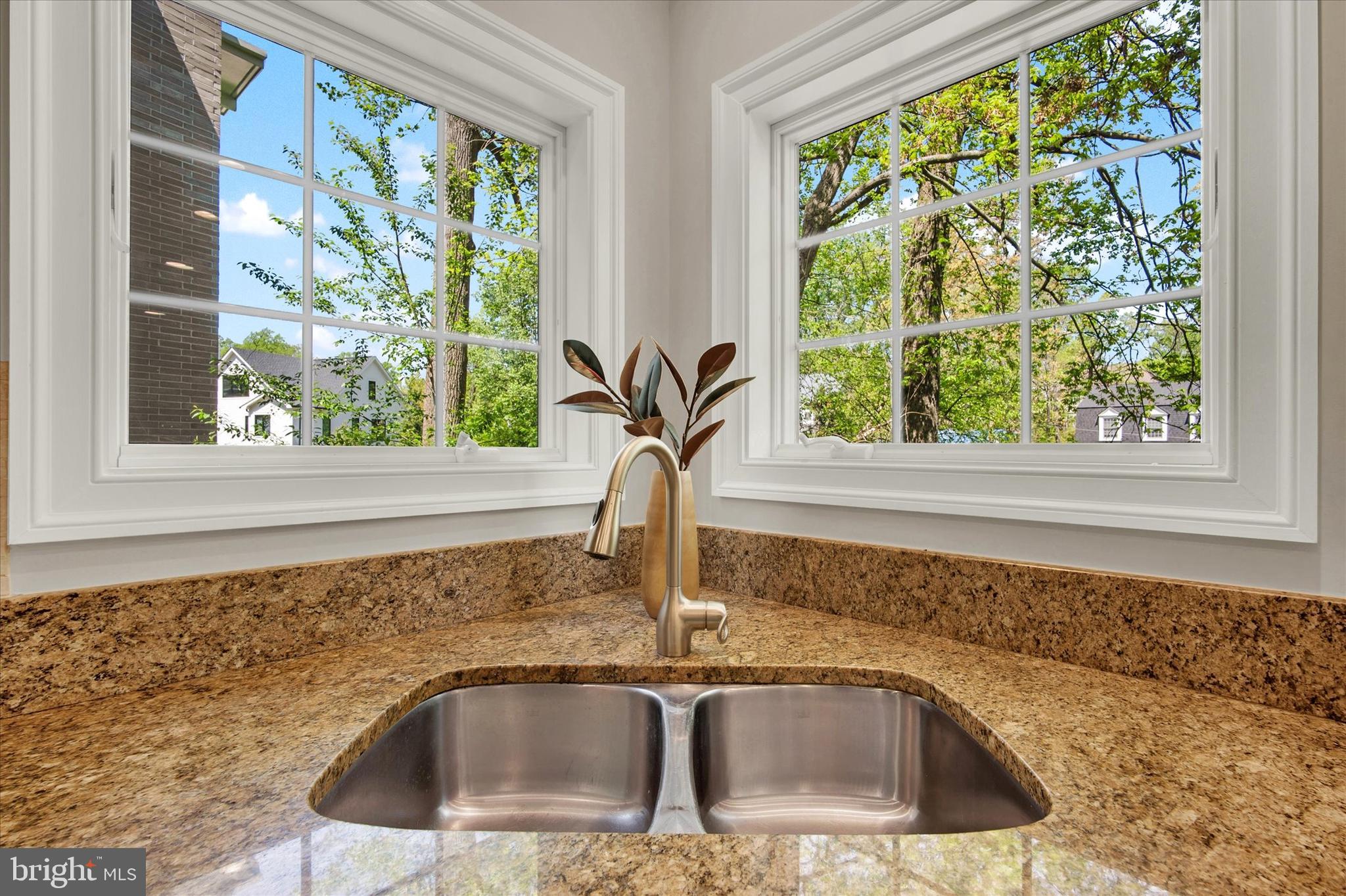 MAYWOOD - Residential