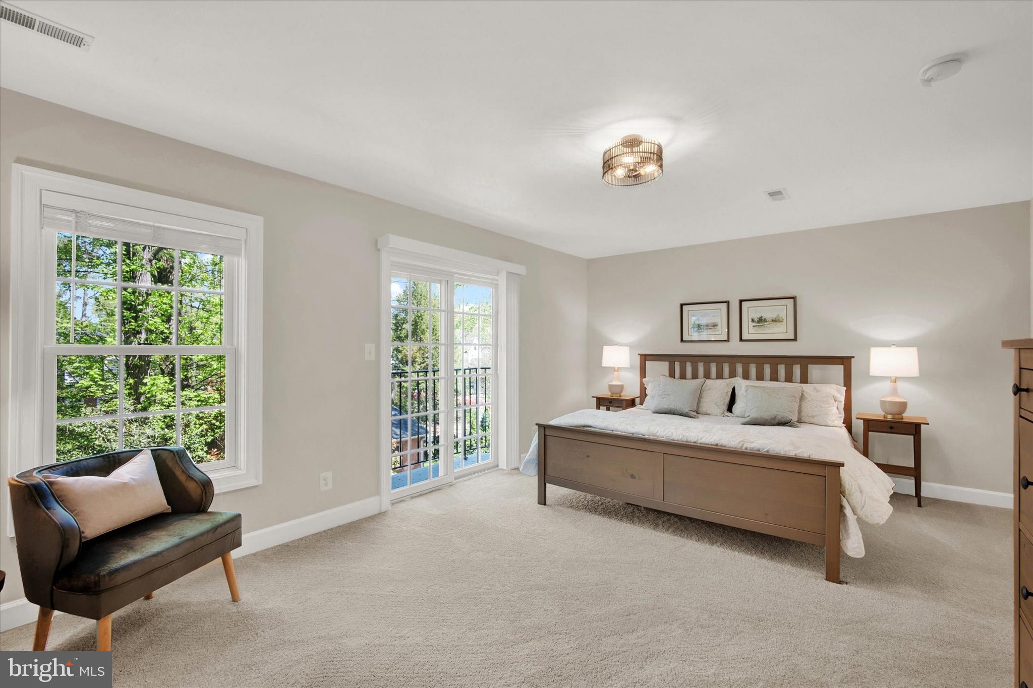 MAYWOOD - Residential