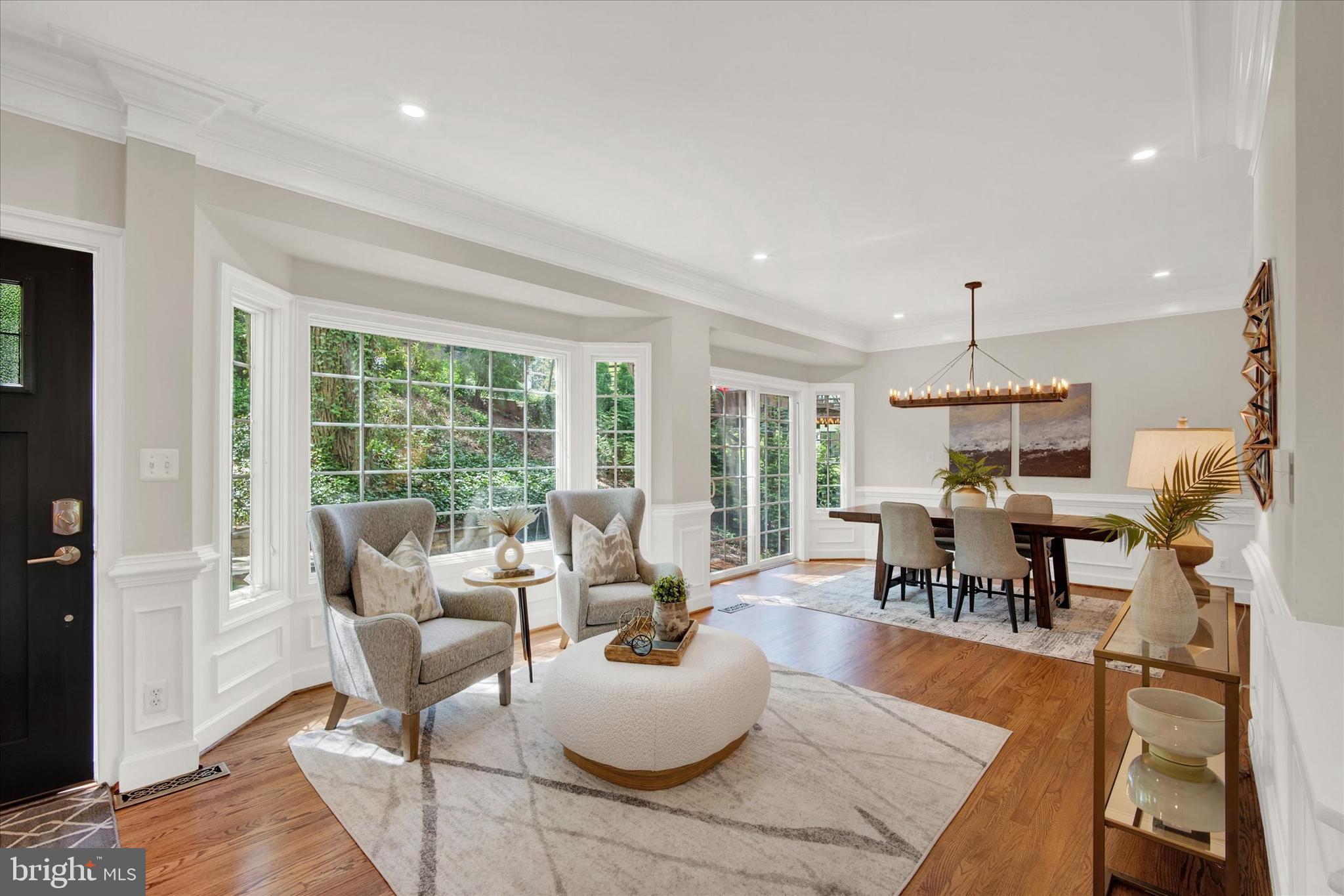 MAYWOOD - Residential