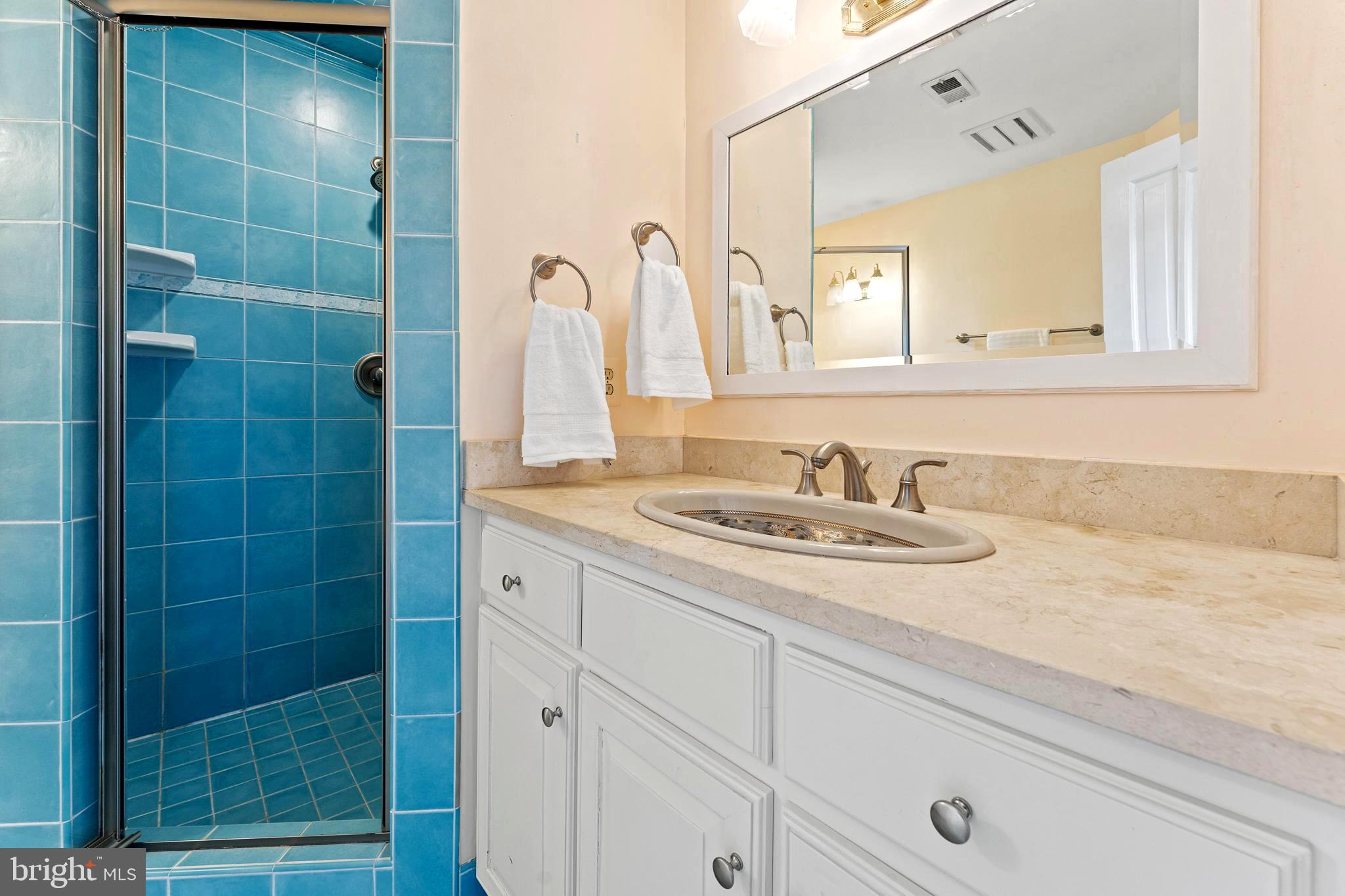 PHILOMONT - Residential