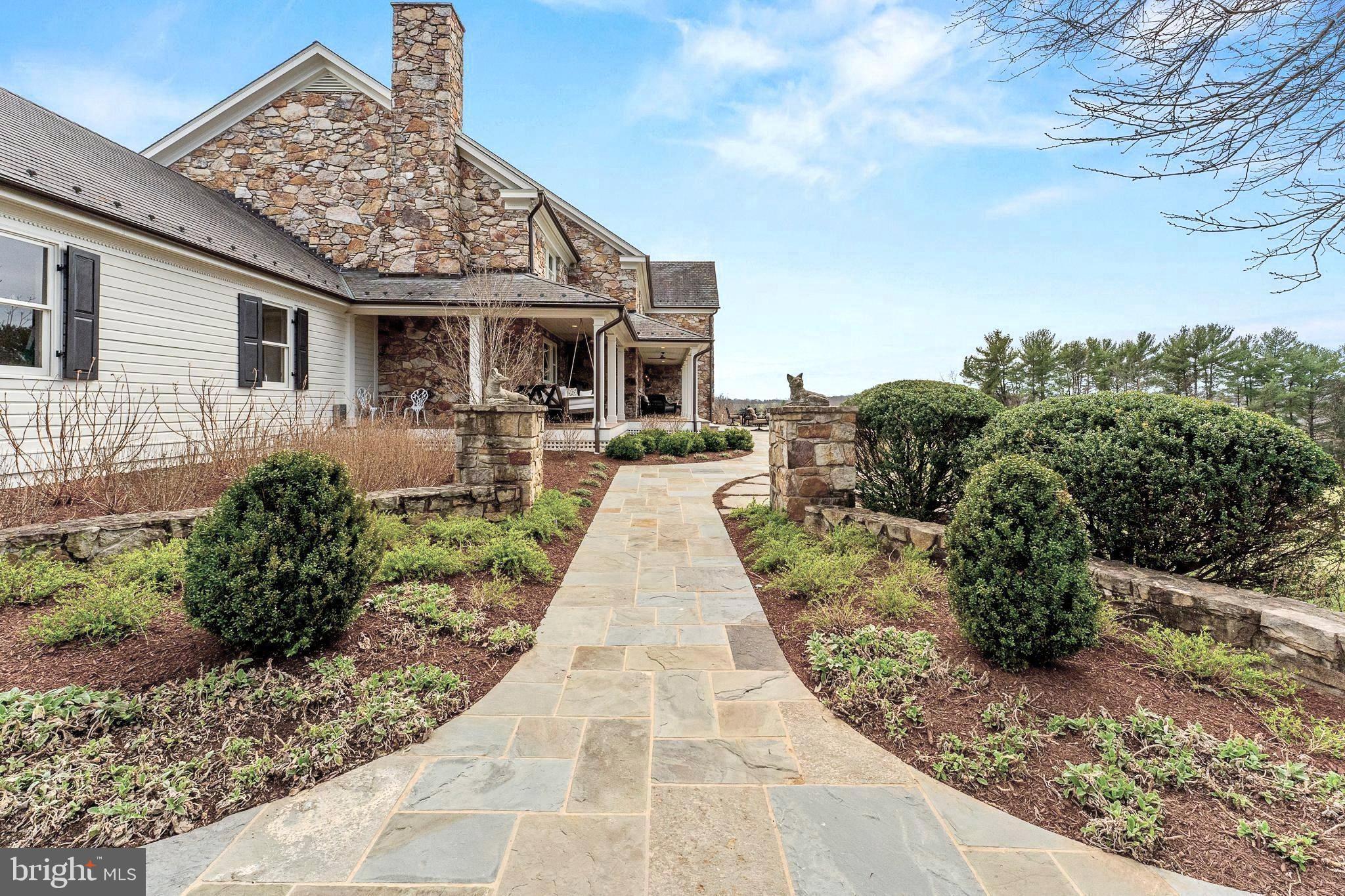 PHILOMONT - Residential