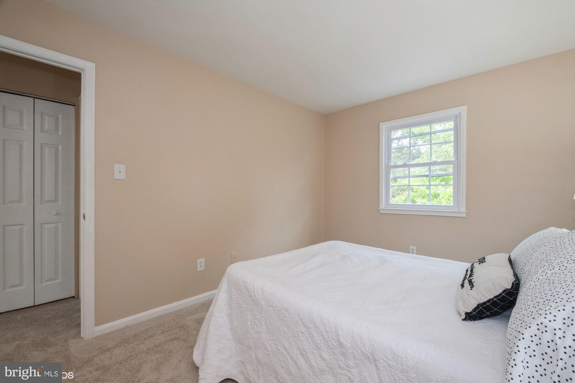 THOUSAND OAKS - Residential