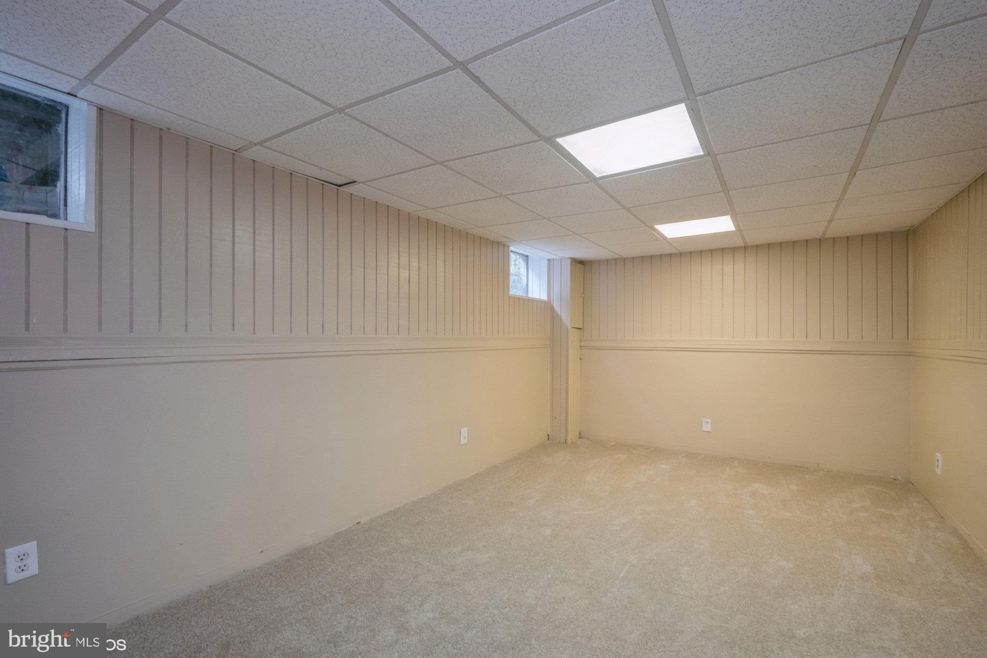 THOUSAND OAKS - Residential