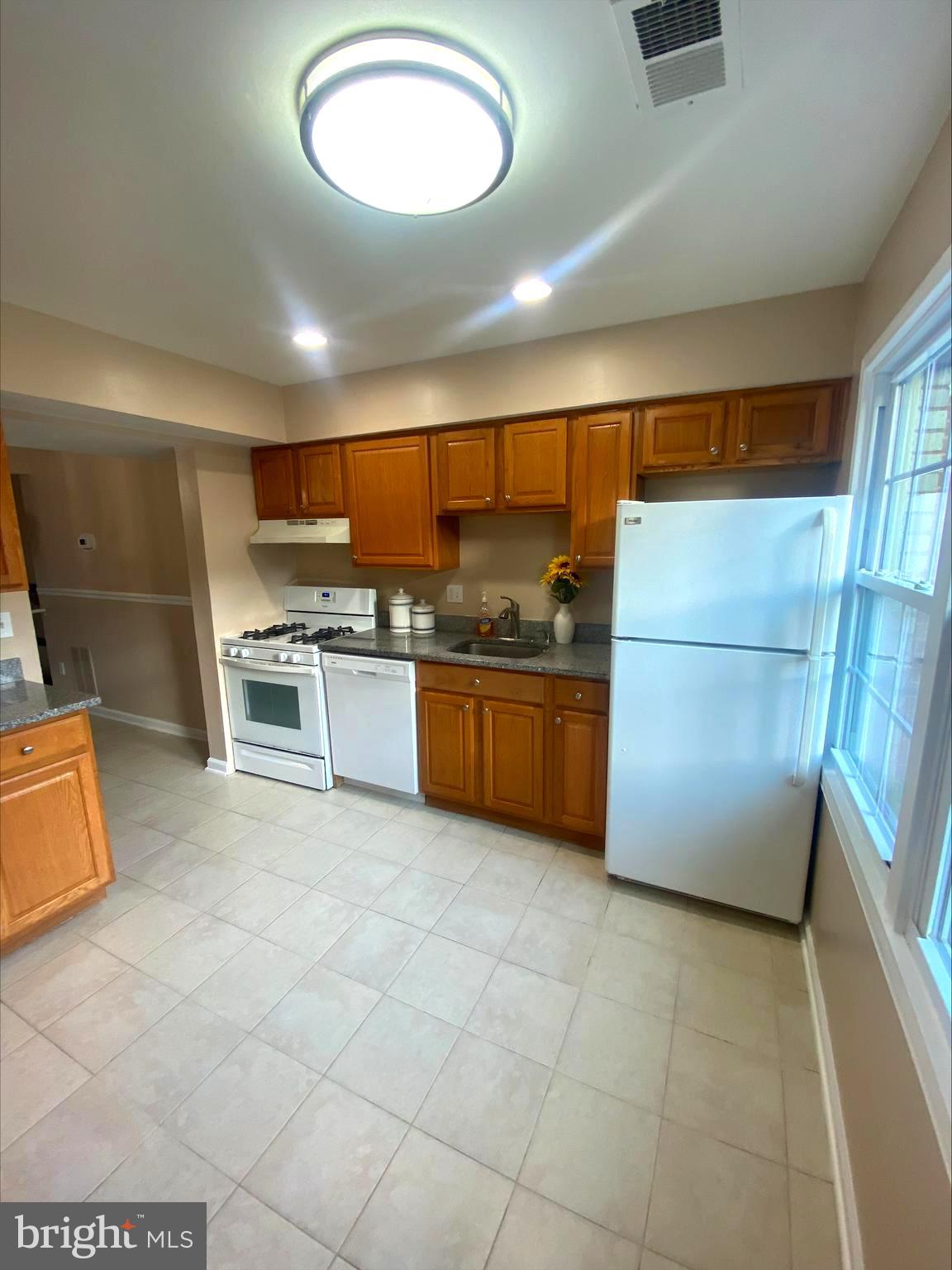 THOUSAND OAKS - Residential