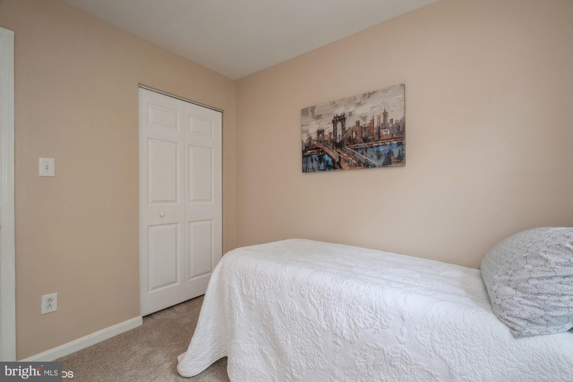 THOUSAND OAKS - Residential