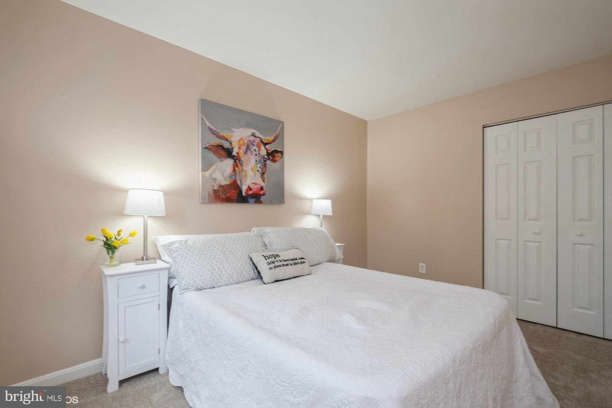 THOUSAND OAKS - Residential