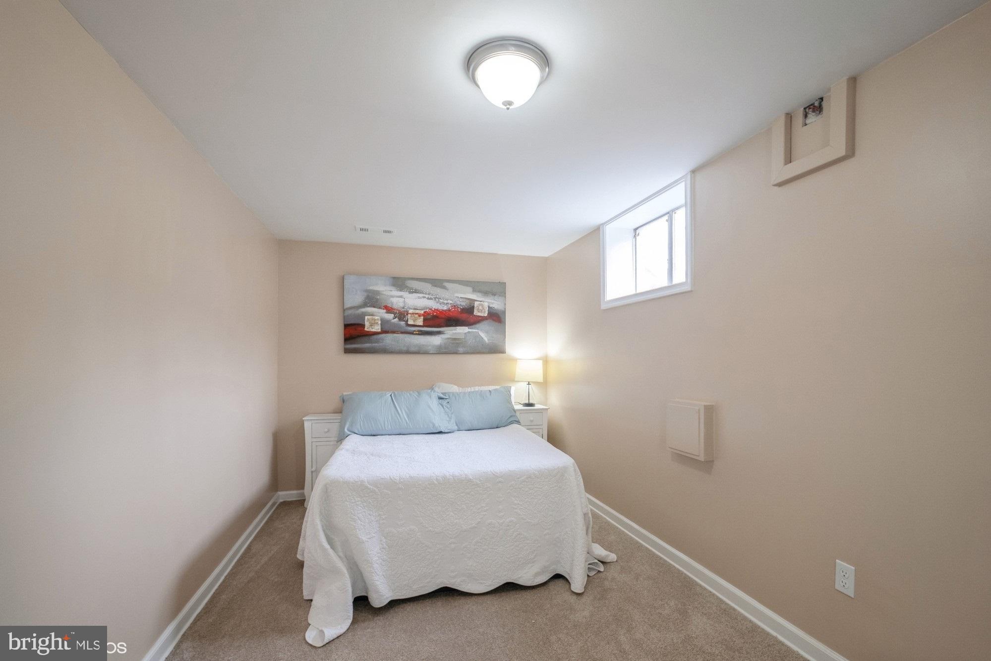 THOUSAND OAKS - Residential