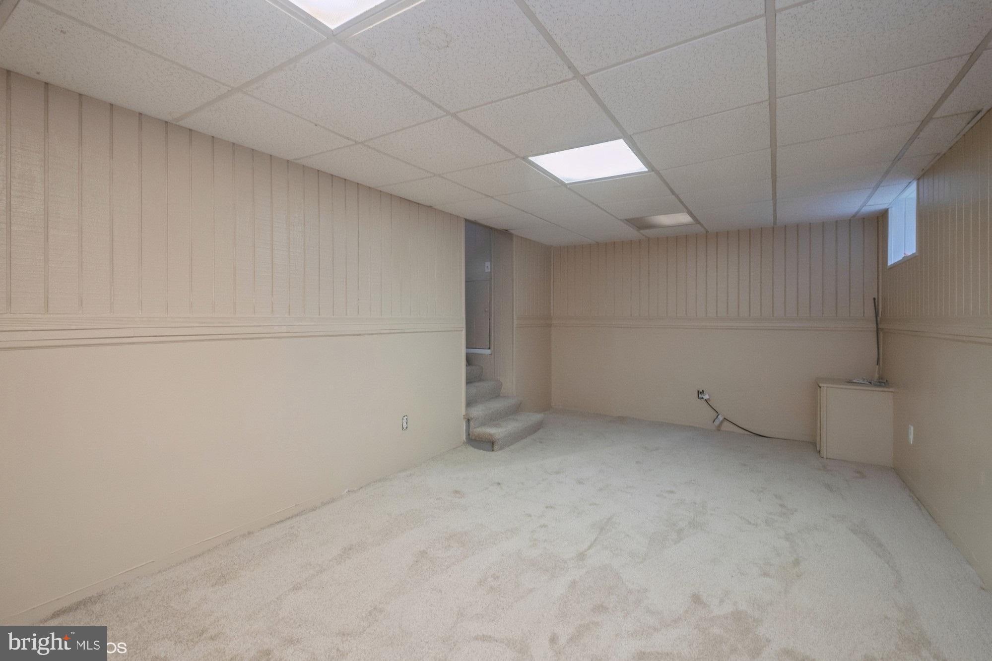 THOUSAND OAKS - Residential