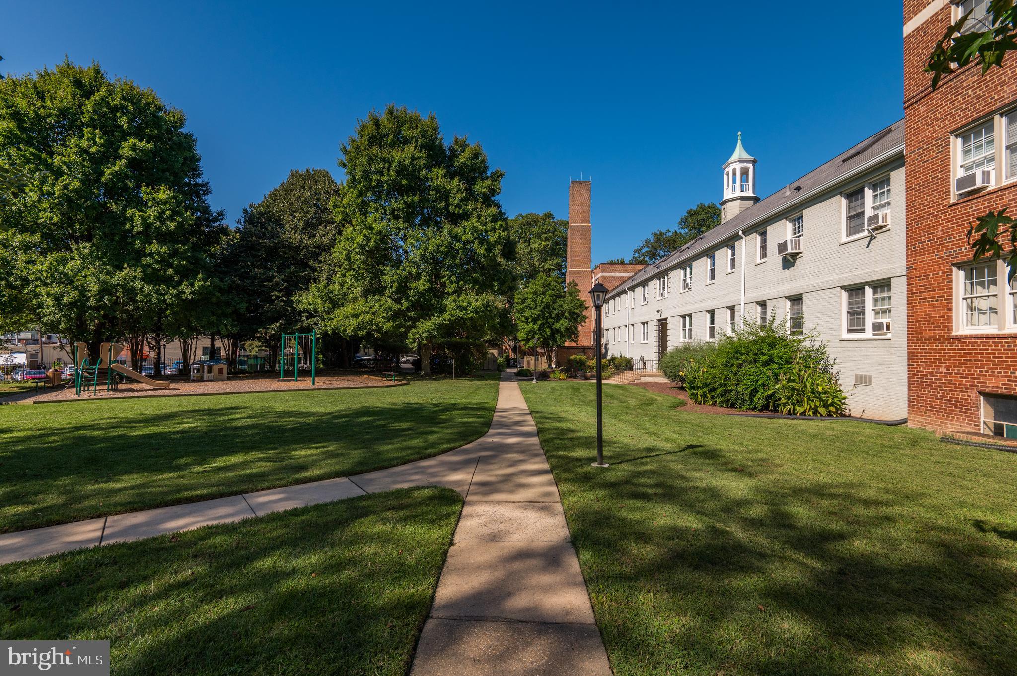 ROCK CREEK VILLAGE CONDOMINIUMS - Residential