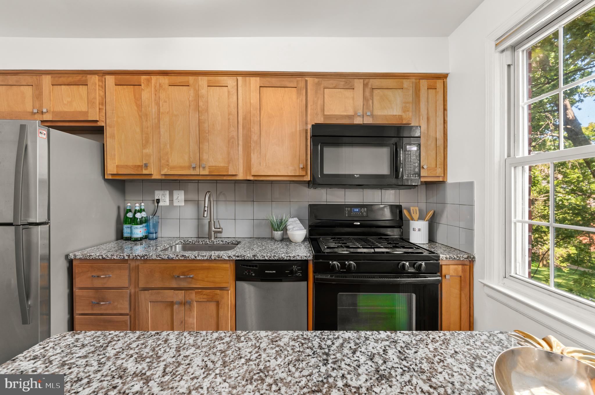 ROCK CREEK VILLAGE CONDOMINIUMS - Residential