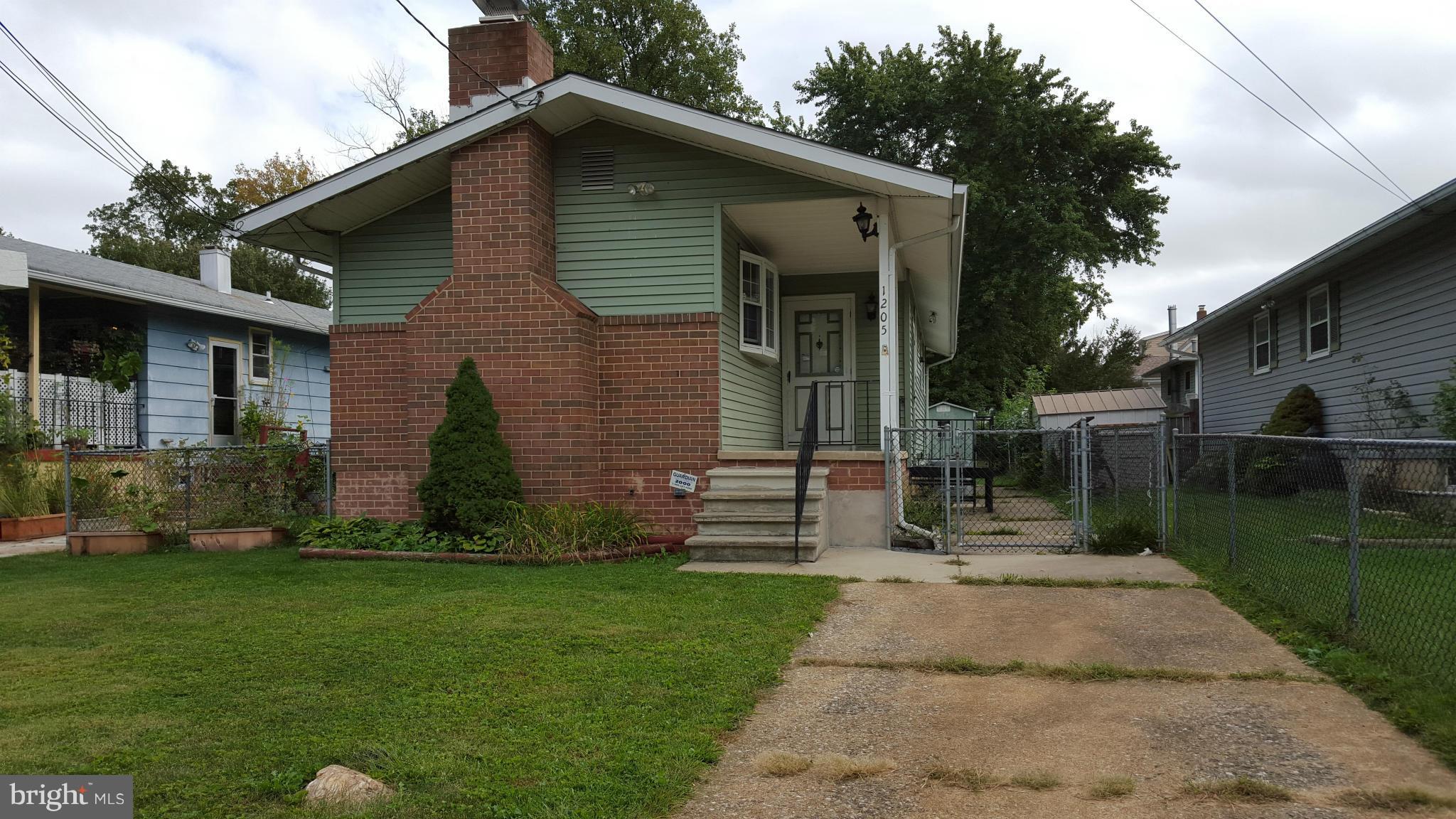 CATONSVILLE MANOR - Residential