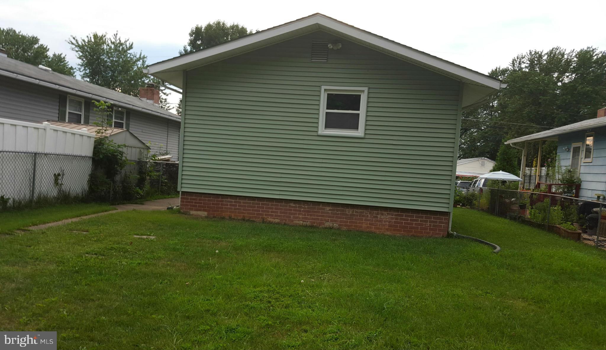 CATONSVILLE MANOR - Residential