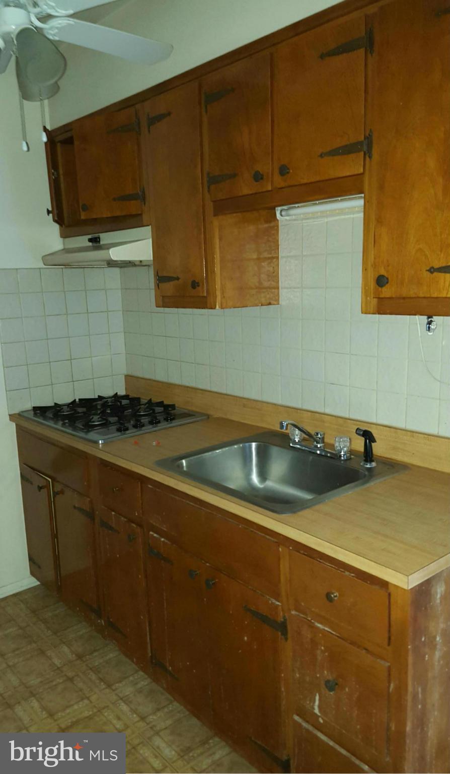 CATONSVILLE MANOR - Residential