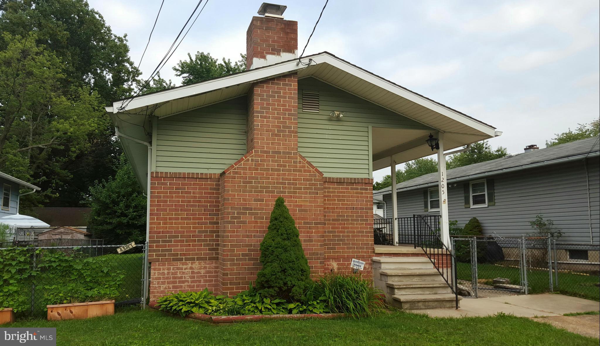 CATONSVILLE MANOR - Residential