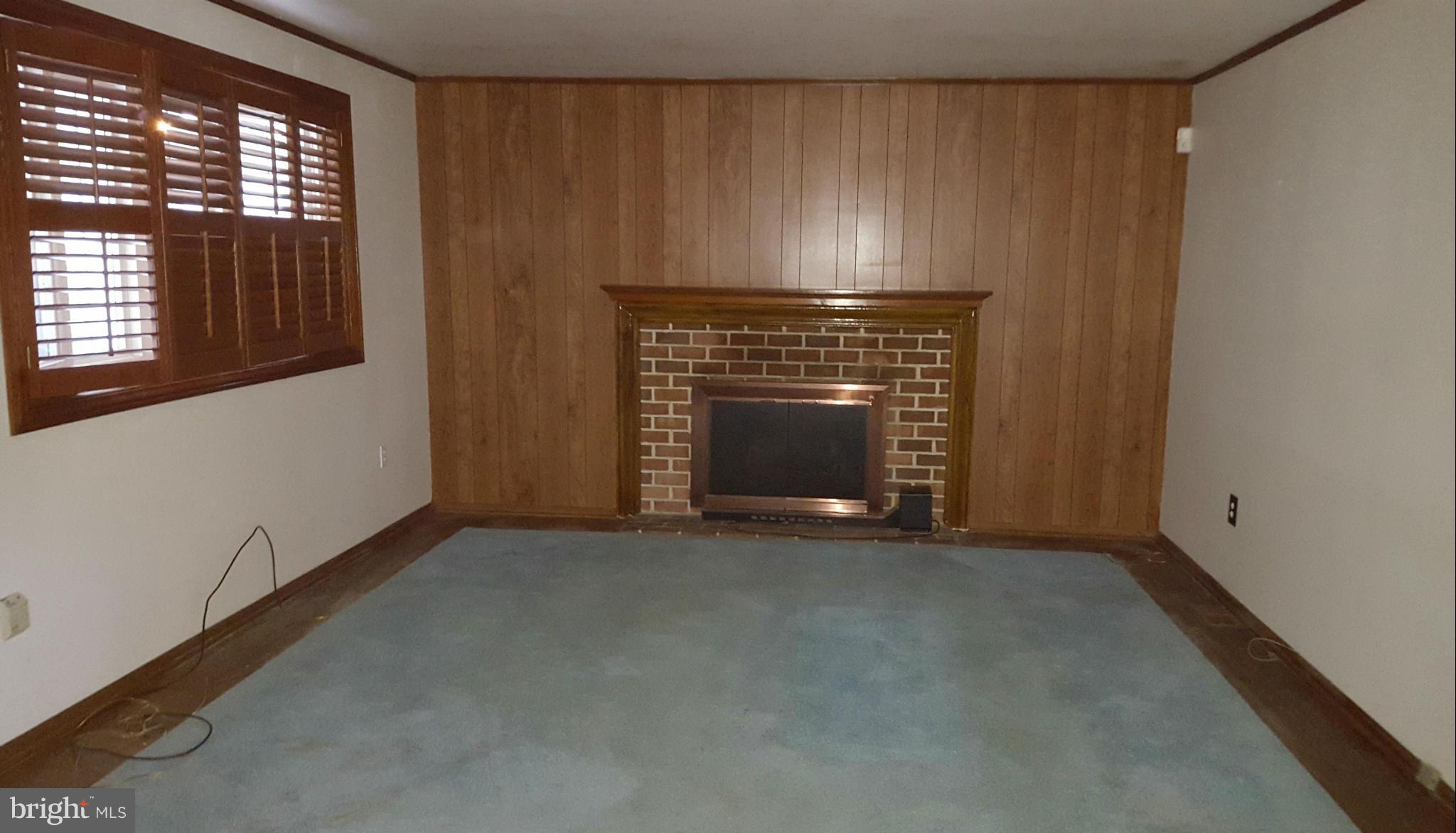 CATONSVILLE MANOR - Residential