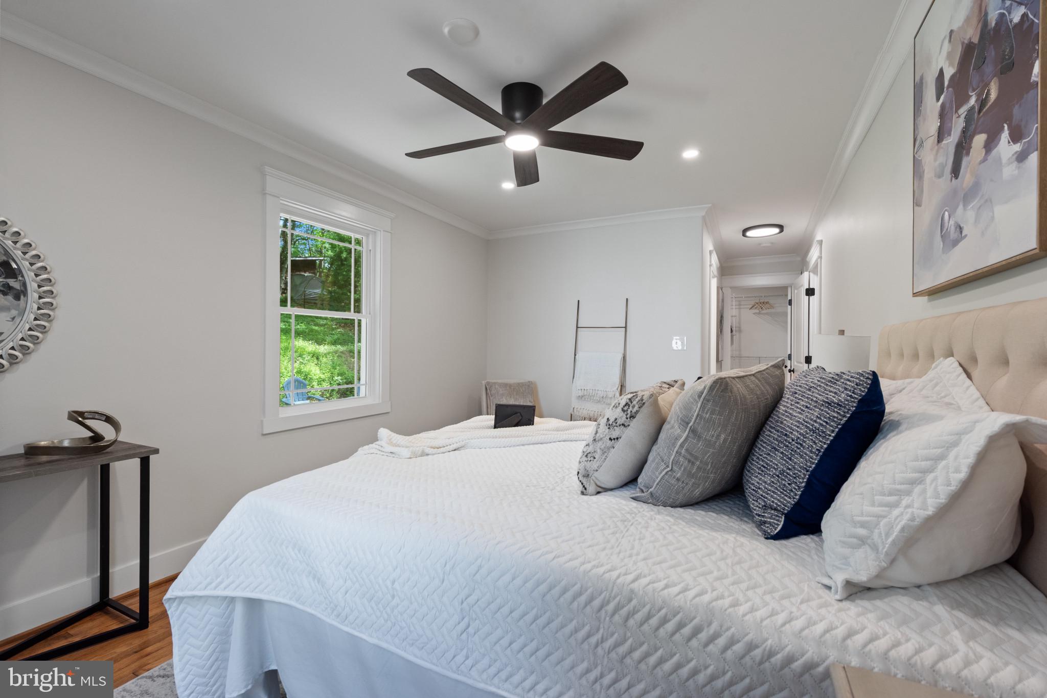 SOUTHLAND HILLS - Residential