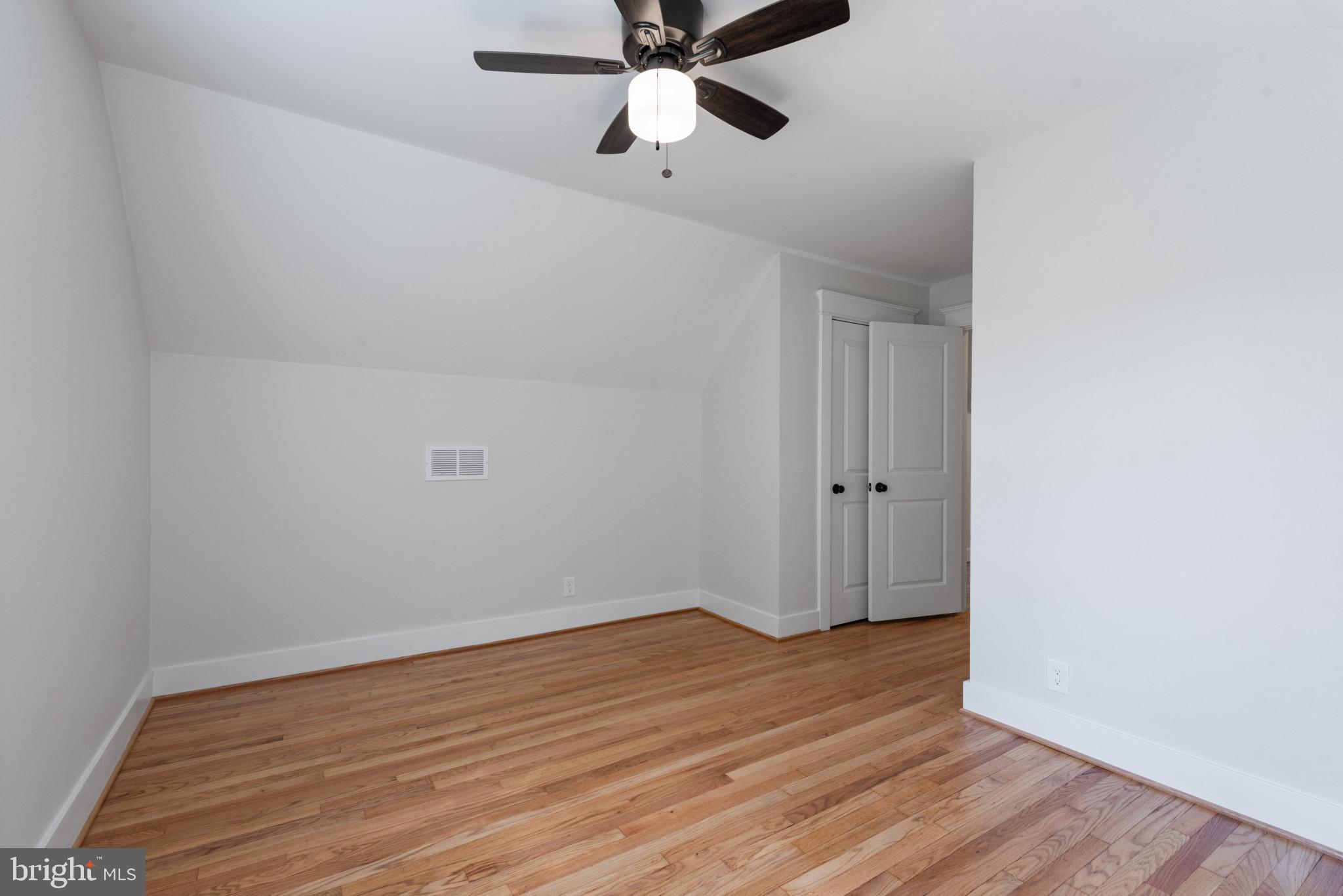 SOUTHLAND HILLS - Residential