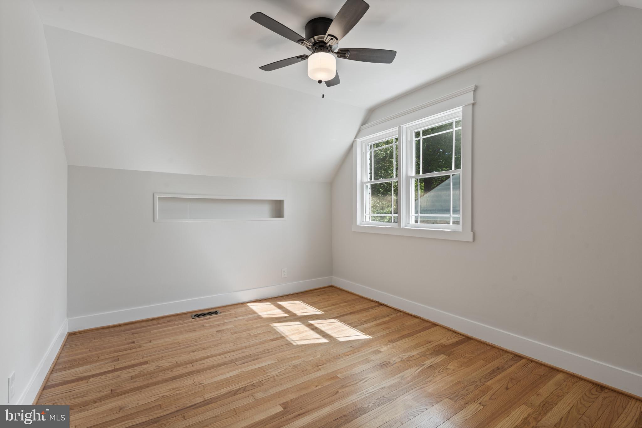 SOUTHLAND HILLS - Residential