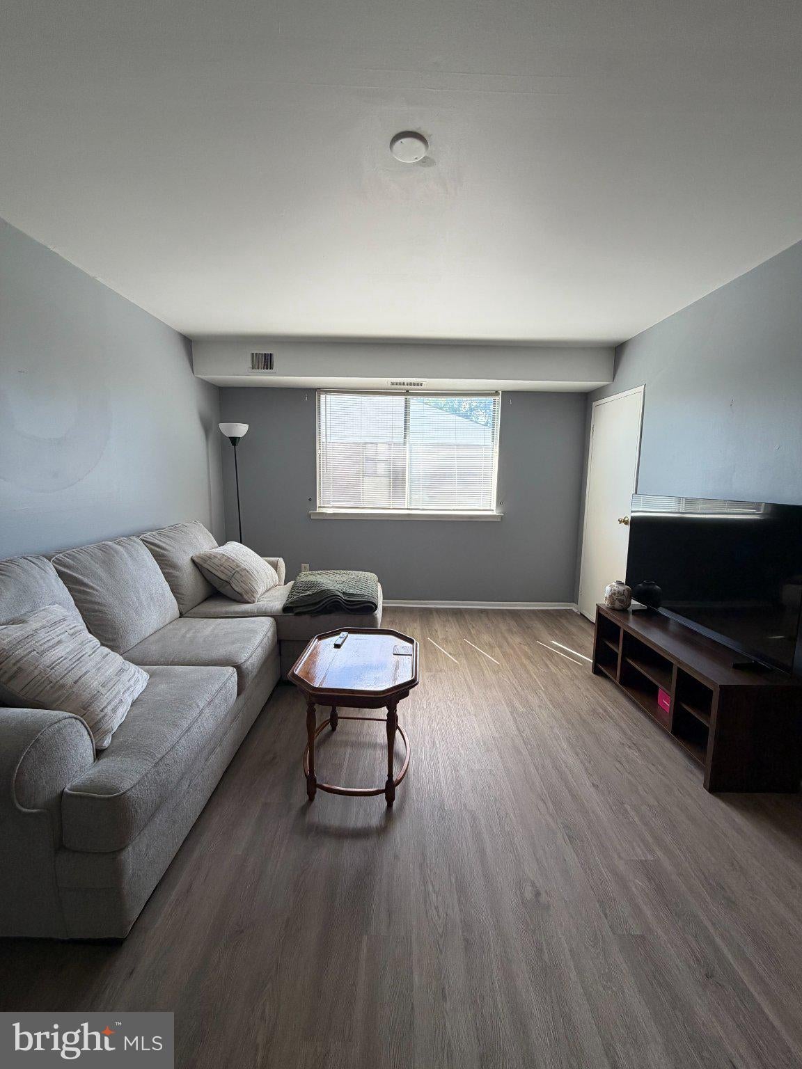 9921-00 BUSTLETON AVENUE Y10