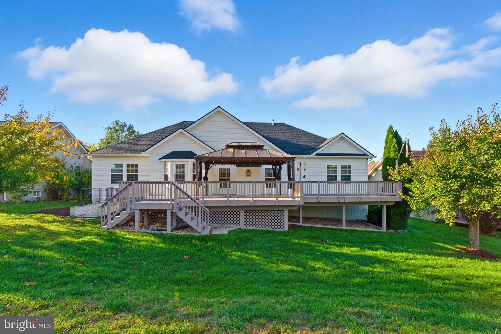 STONEBRIDGE - Residential