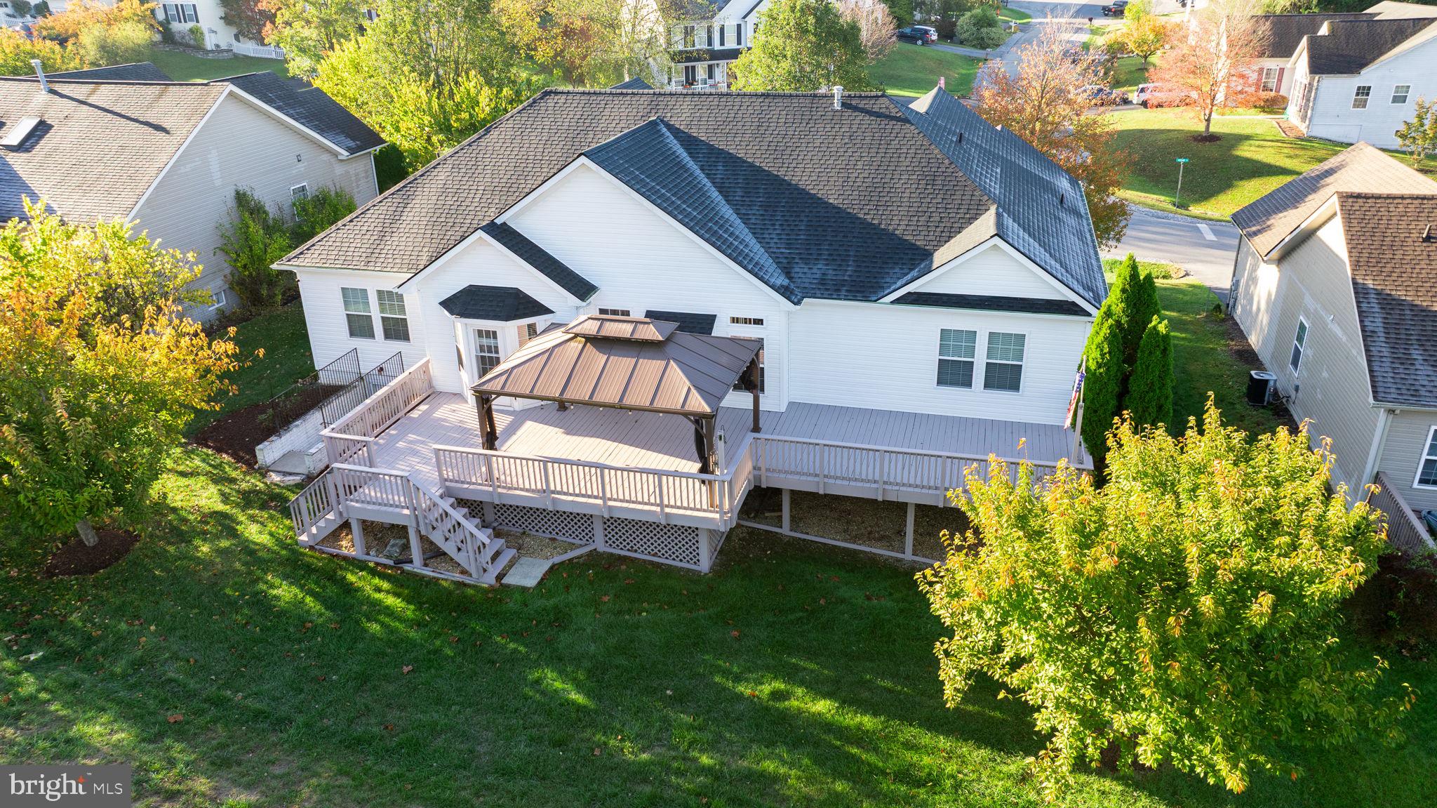 STONEBRIDGE - Residential