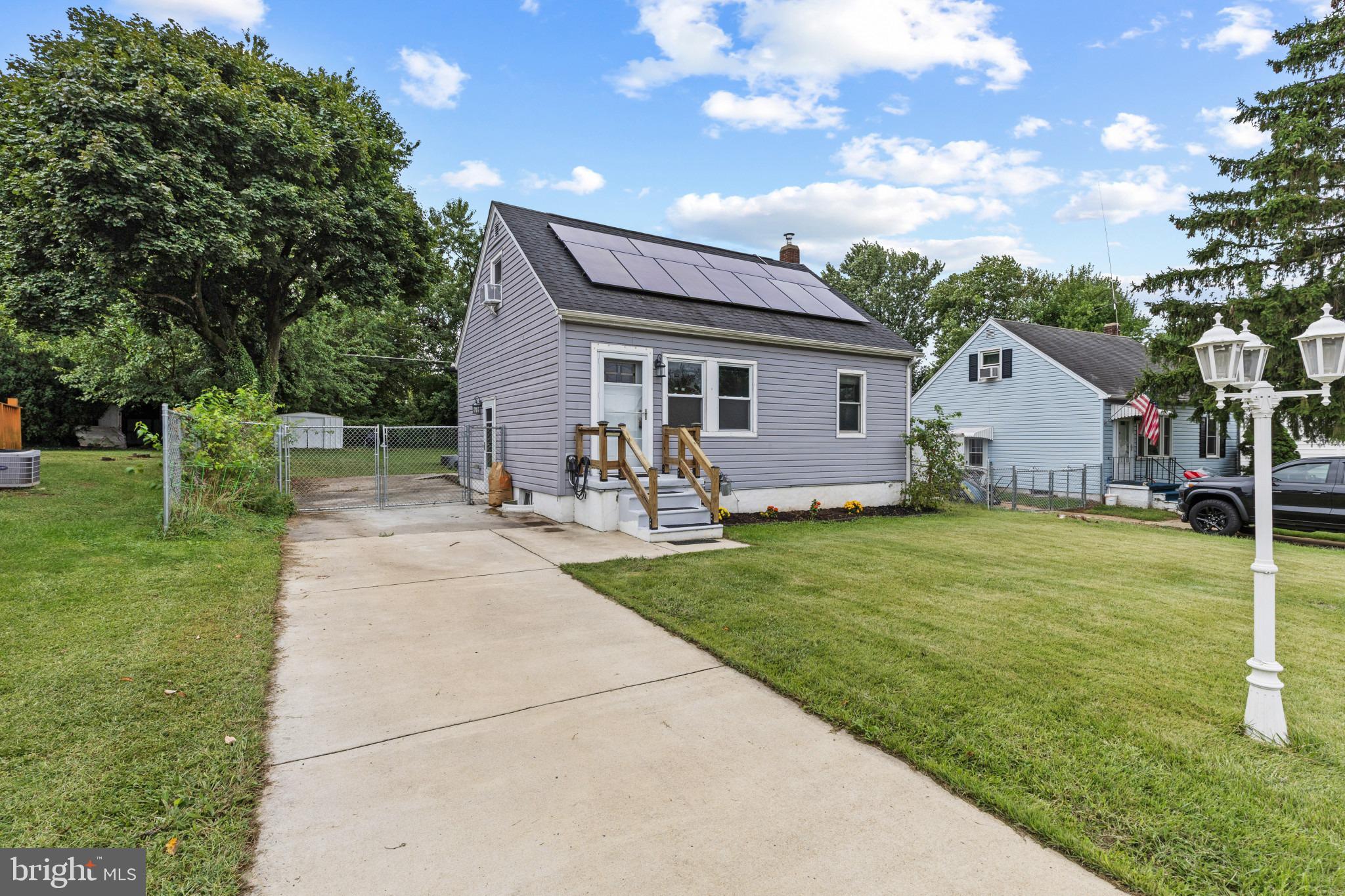 2209 GAYLAWN DRIVE