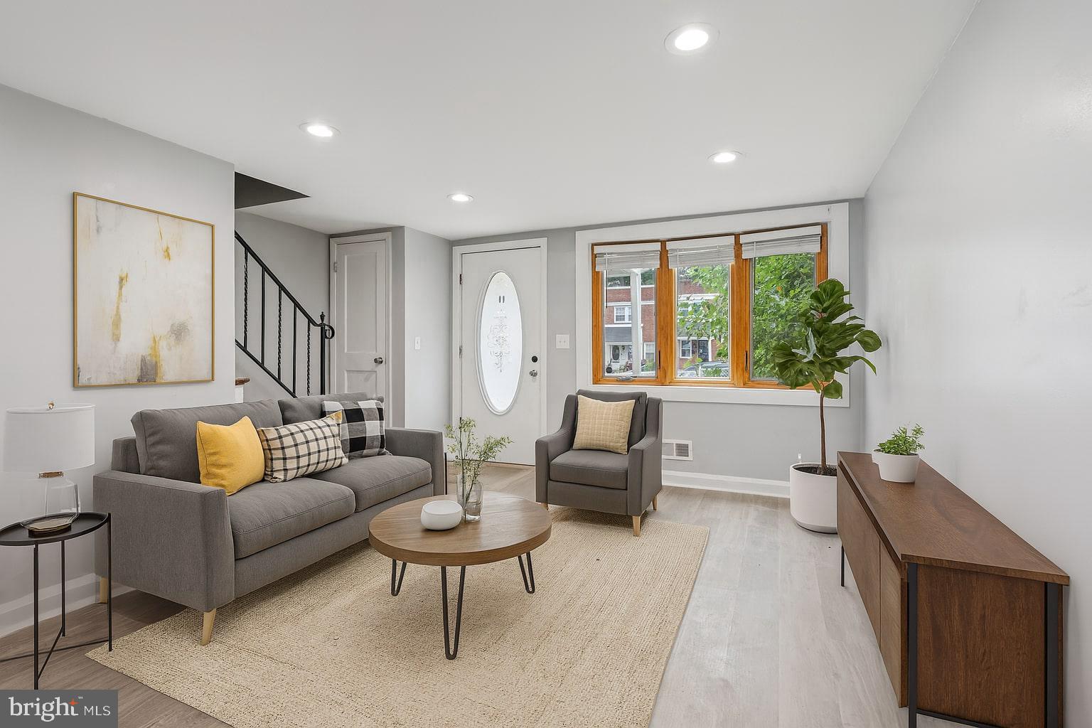 Welcome to this beautifully updated 3-bedroom, 2-bath end-unit home offering the perfect blend of comfort, style, and convenience. Step inside to find a bright and open layout featuring gleaming hardwood floors, stainless steel appliances, and granite countertops in the modern kitchen — ideal for both everyday living and entertaining.
The fully finished basement provides versatile bonus space perfect for a second living area, guest suite, or home office, complete with a full bathroom for added convenience.
Upstairs, you’ll find three bedrooms and an updated full bath. Outside, enjoy a spacious, fully fenced backyard — perfect for pets, gardening, or relaxing with friends and family.
As an end-unit, this home offers extra privacy and natural light throughout. Don’t miss your chance to own this move-in-ready gem!