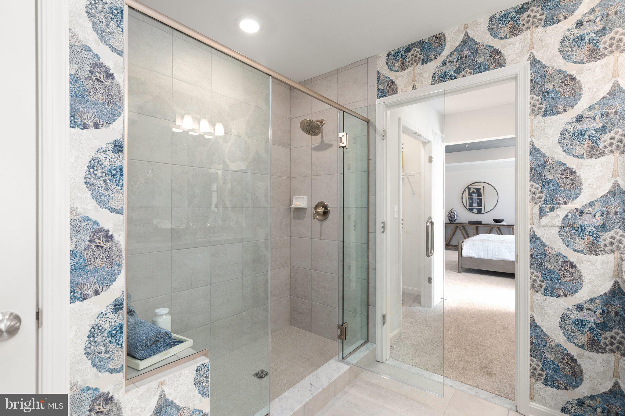 CAPTAIN'S COVE - Residential