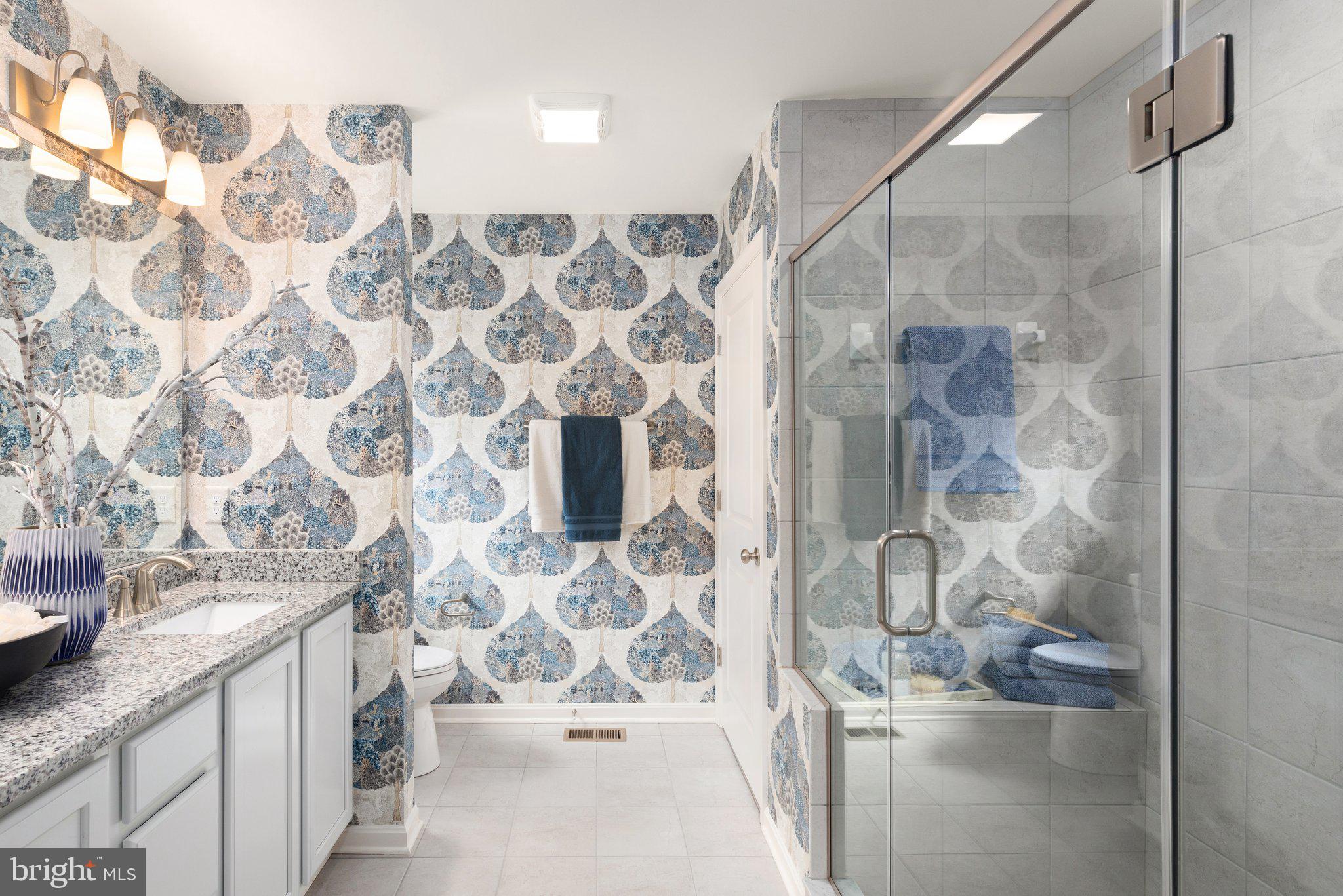 CAPTAIN'S COVE - Residential