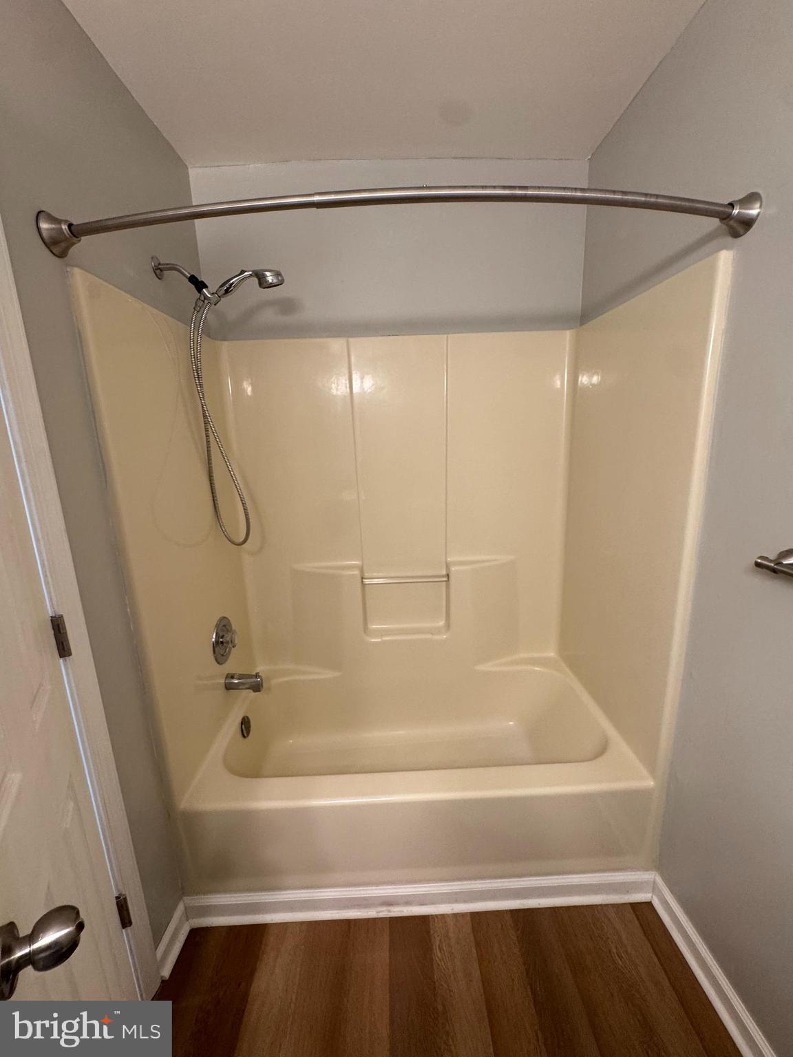 FOUNDERS WOODS CONDO - Residential