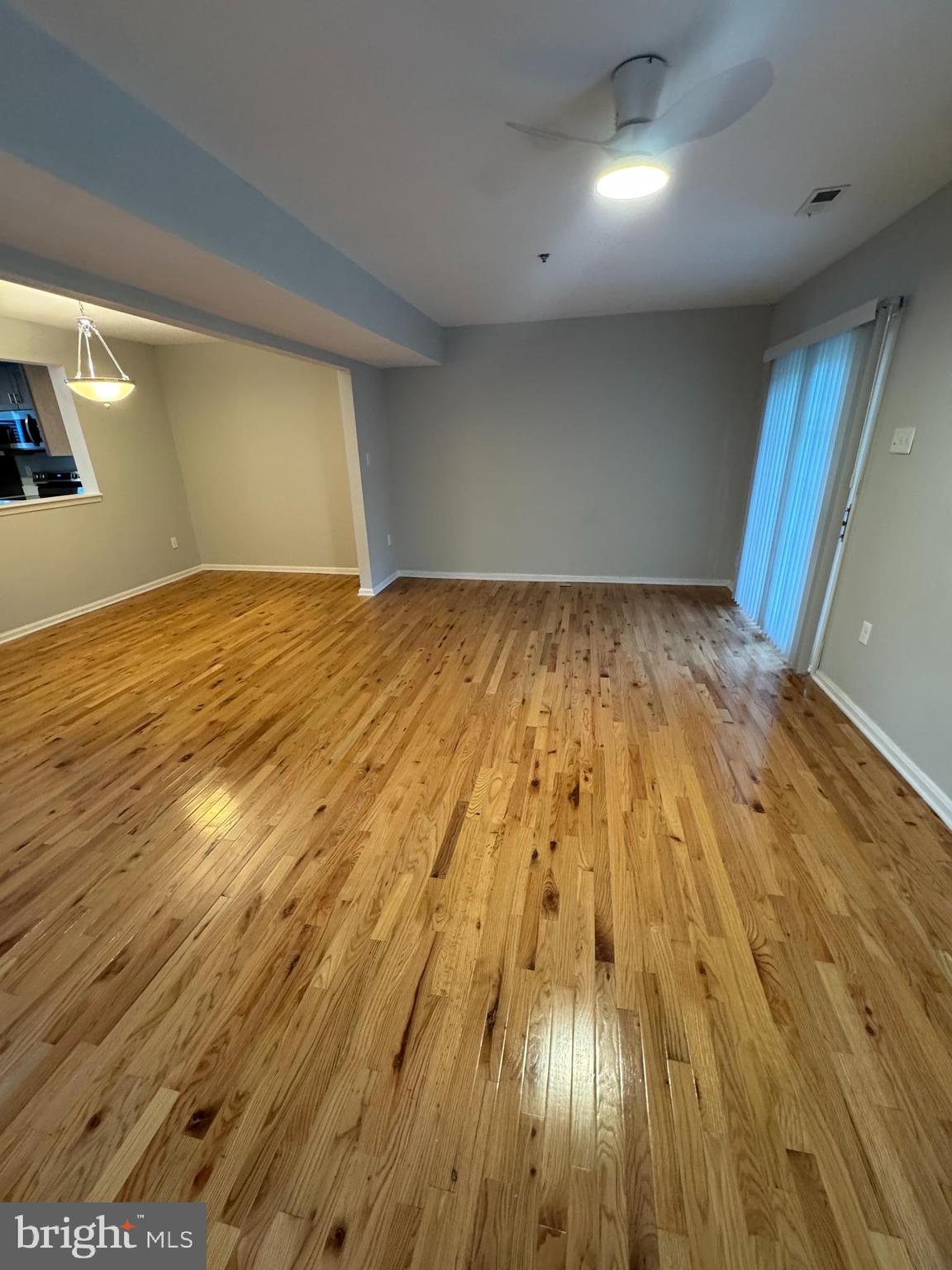 FOUNDERS WOODS CONDO - Residential