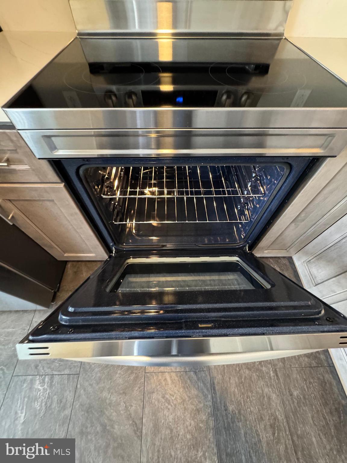 FOUNDERS WOODS CONDO - Residential