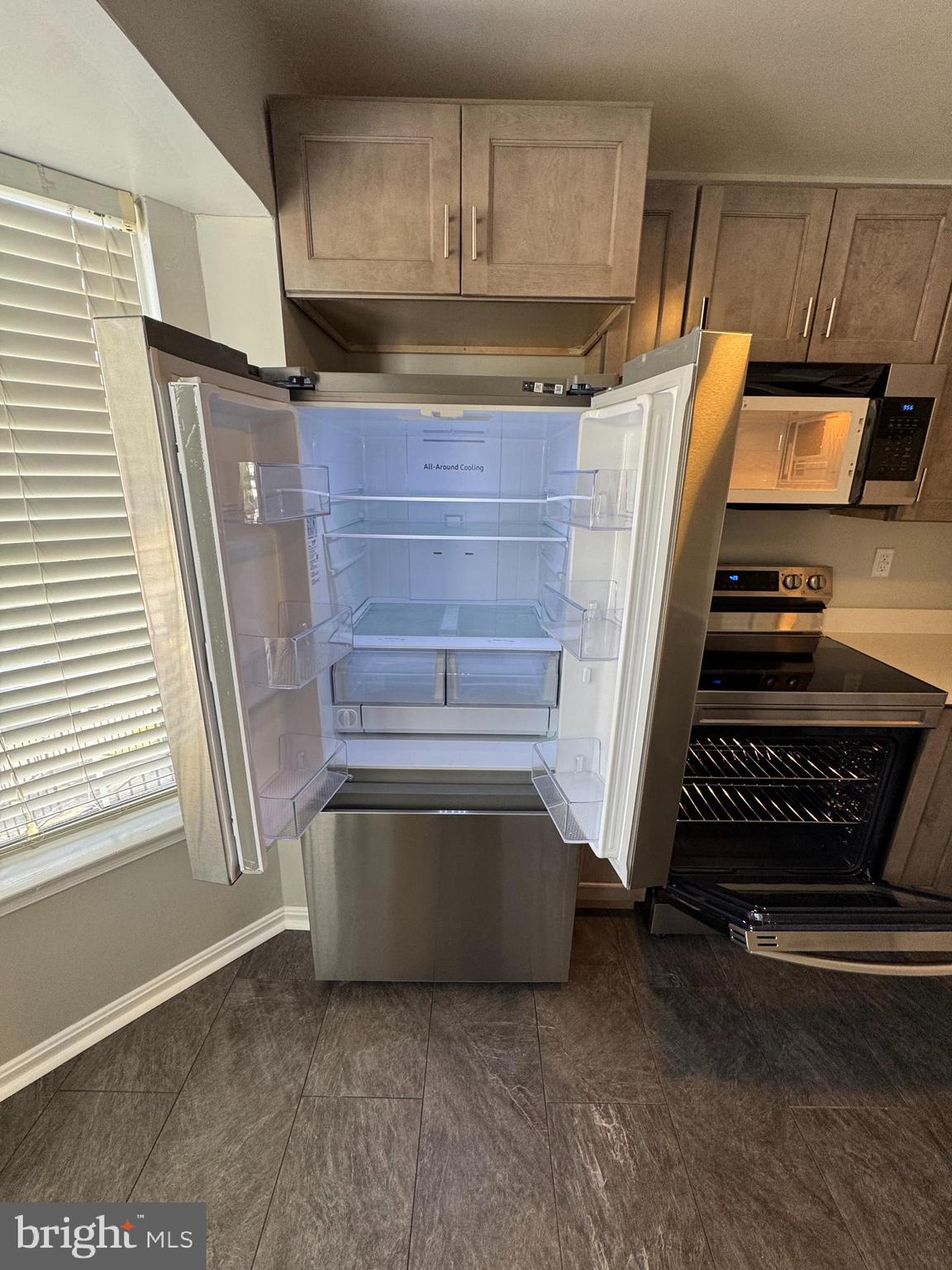 FOUNDERS WOODS CONDO - Residential